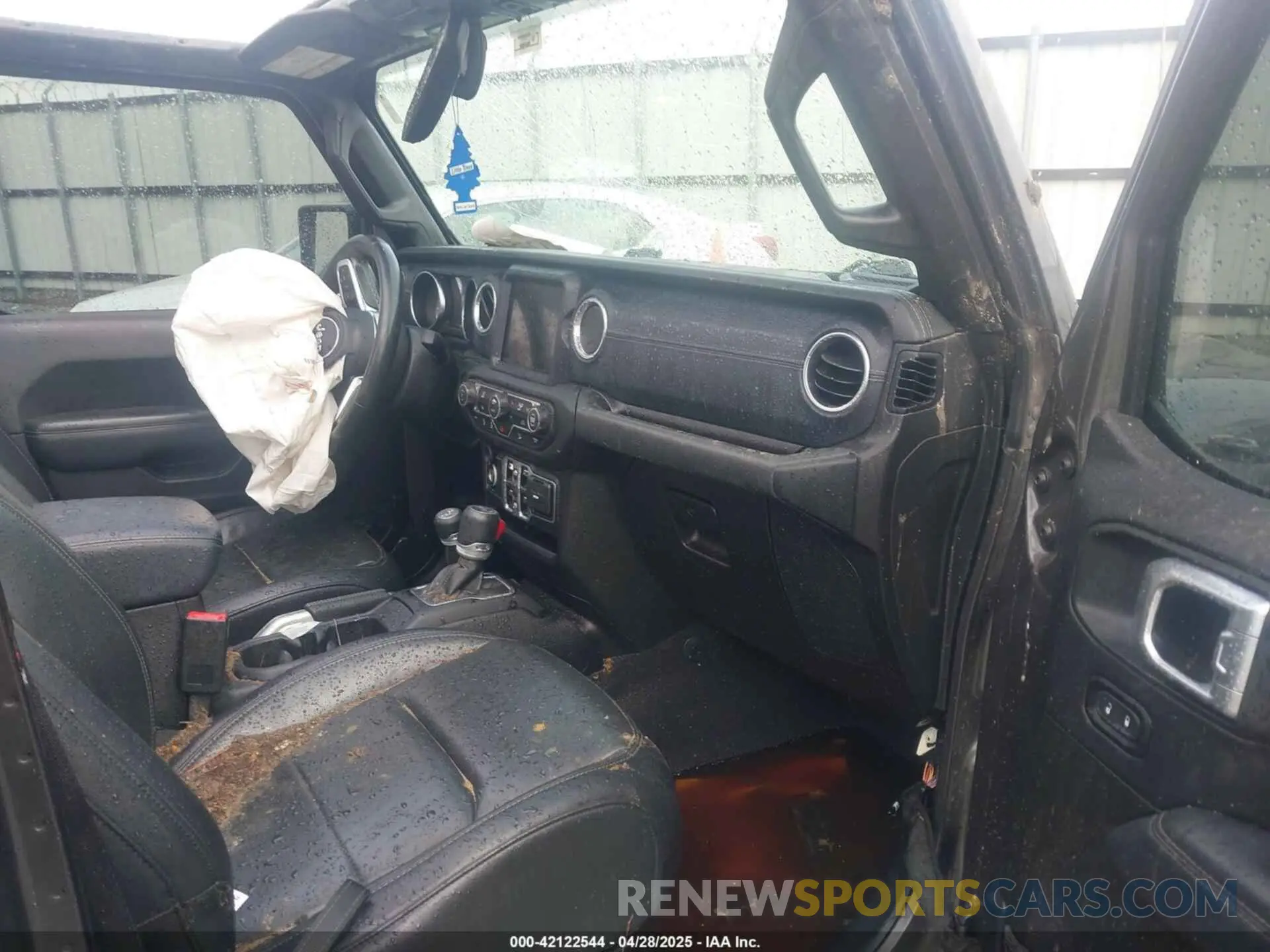 5 Photograph of a damaged car 1C4HJXEG8KW627530 JEEP WRANGLER UNLIMITED 2019