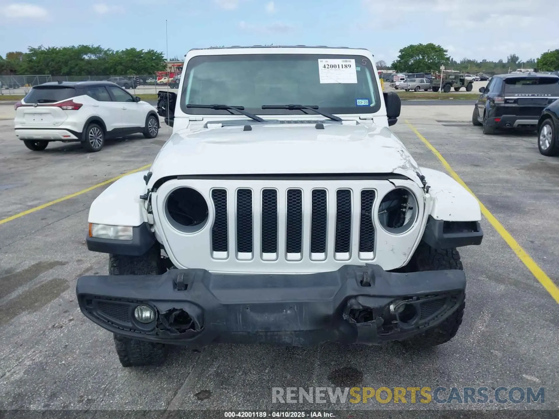 12 Photograph of a damaged car 1C4HJXEN0KW623325 JEEP WRANGLER UNLIMITED 2019
