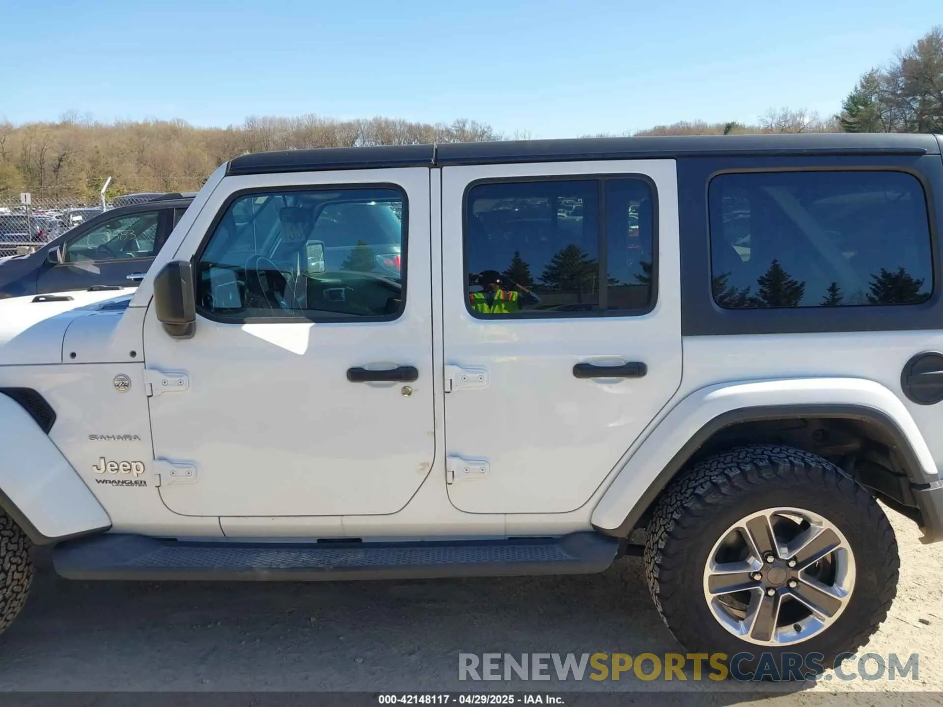 14 Photograph of a damaged car 1C4HJXEN3KW591602 JEEP WRANGLER UNLIMITED 2019