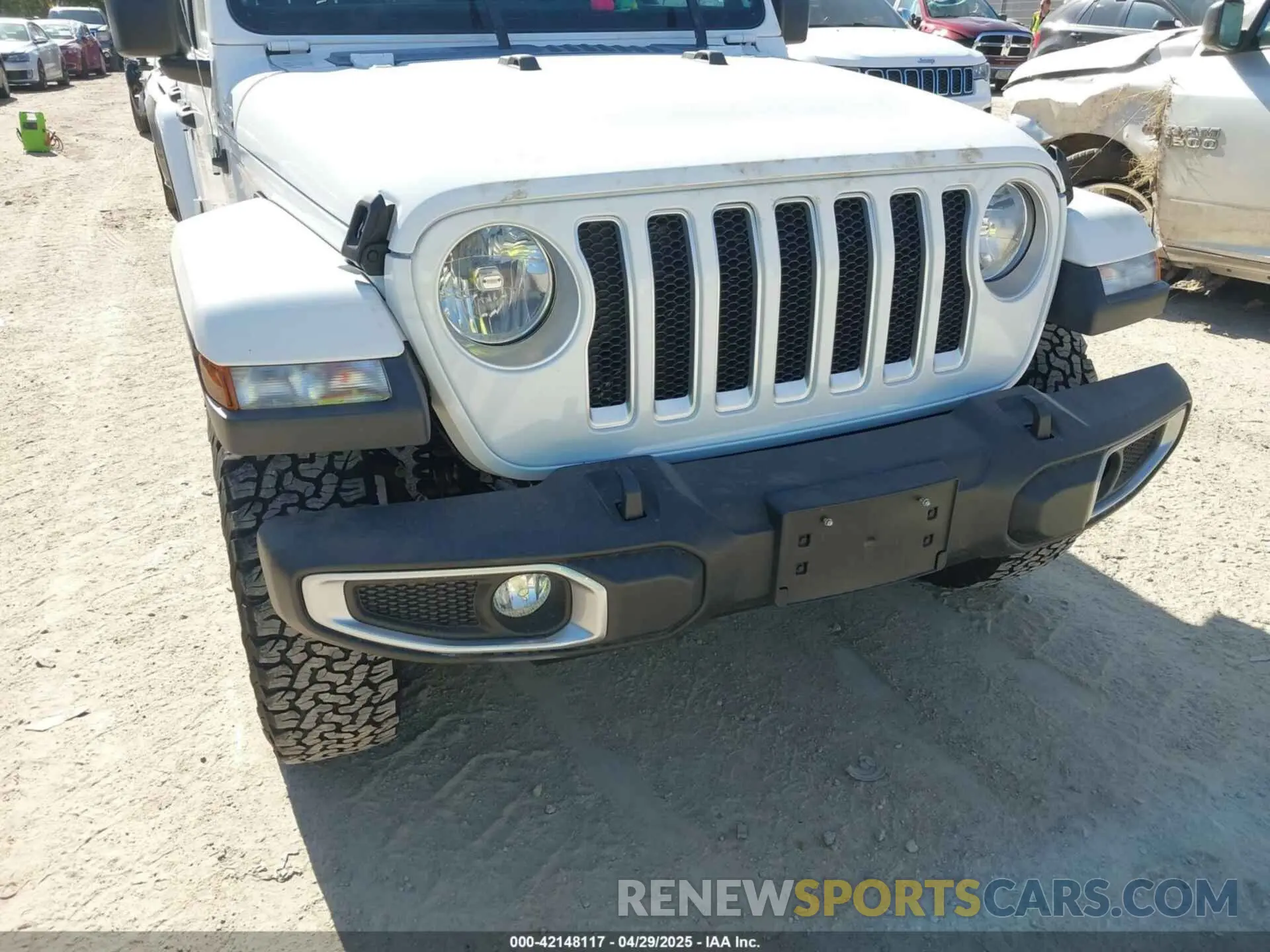17 Photograph of a damaged car 1C4HJXEN3KW591602 JEEP WRANGLER UNLIMITED 2019