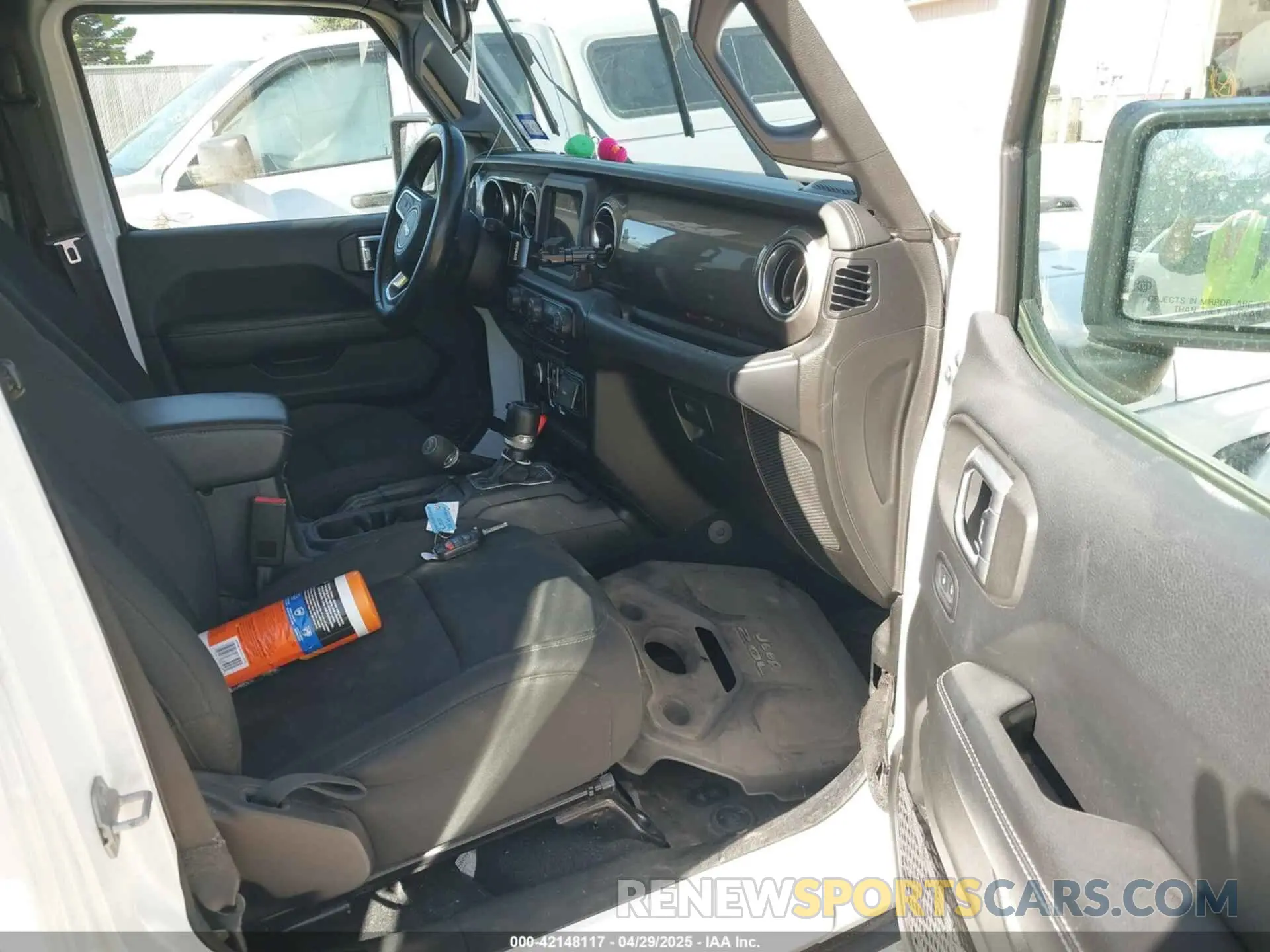 5 Photograph of a damaged car 1C4HJXEN3KW591602 JEEP WRANGLER UNLIMITED 2019