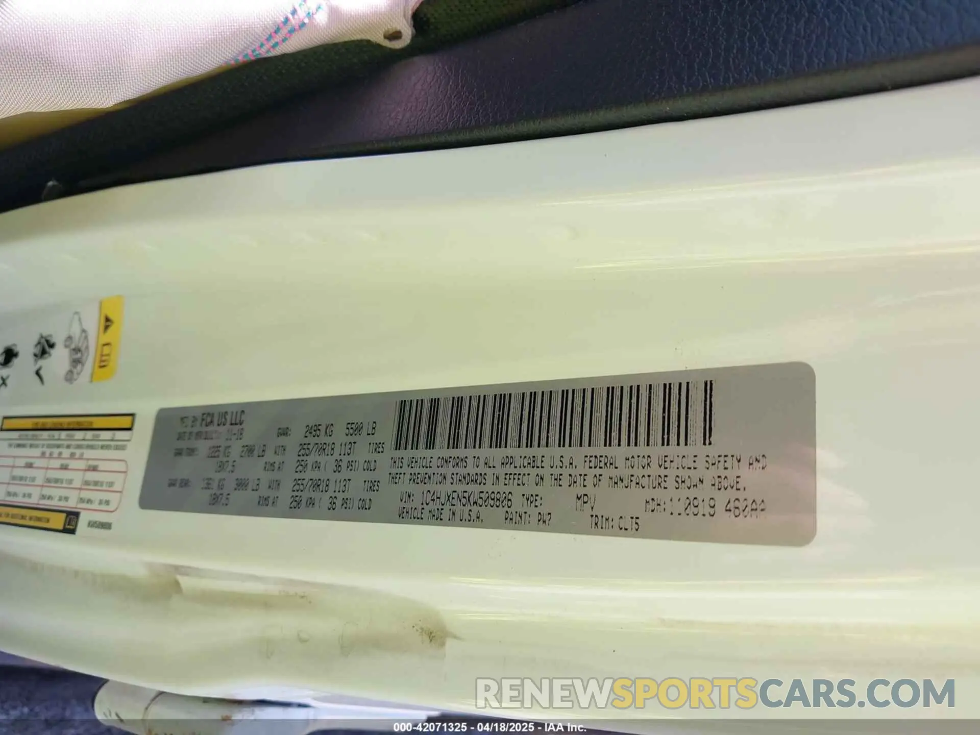 9 Photograph of a damaged car 1C4HJXEN5KW509806 JEEP WRANGLER UNLIMITED 2019