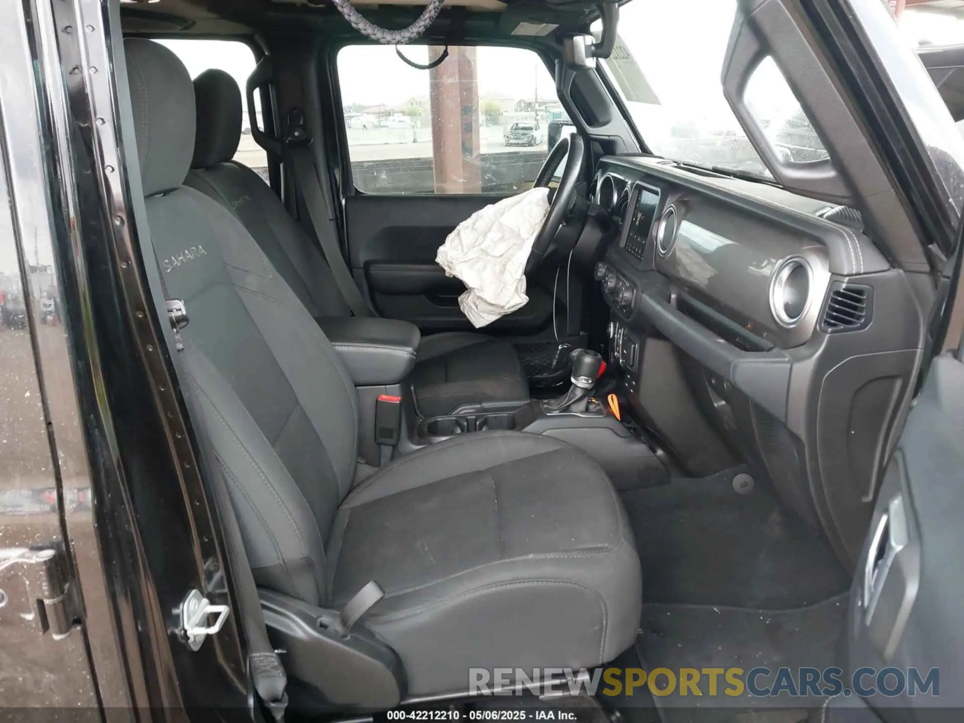 5 Photograph of a damaged car 1C4HJXEN6KW507563 JEEP WRANGLER UNLIMITED 2019