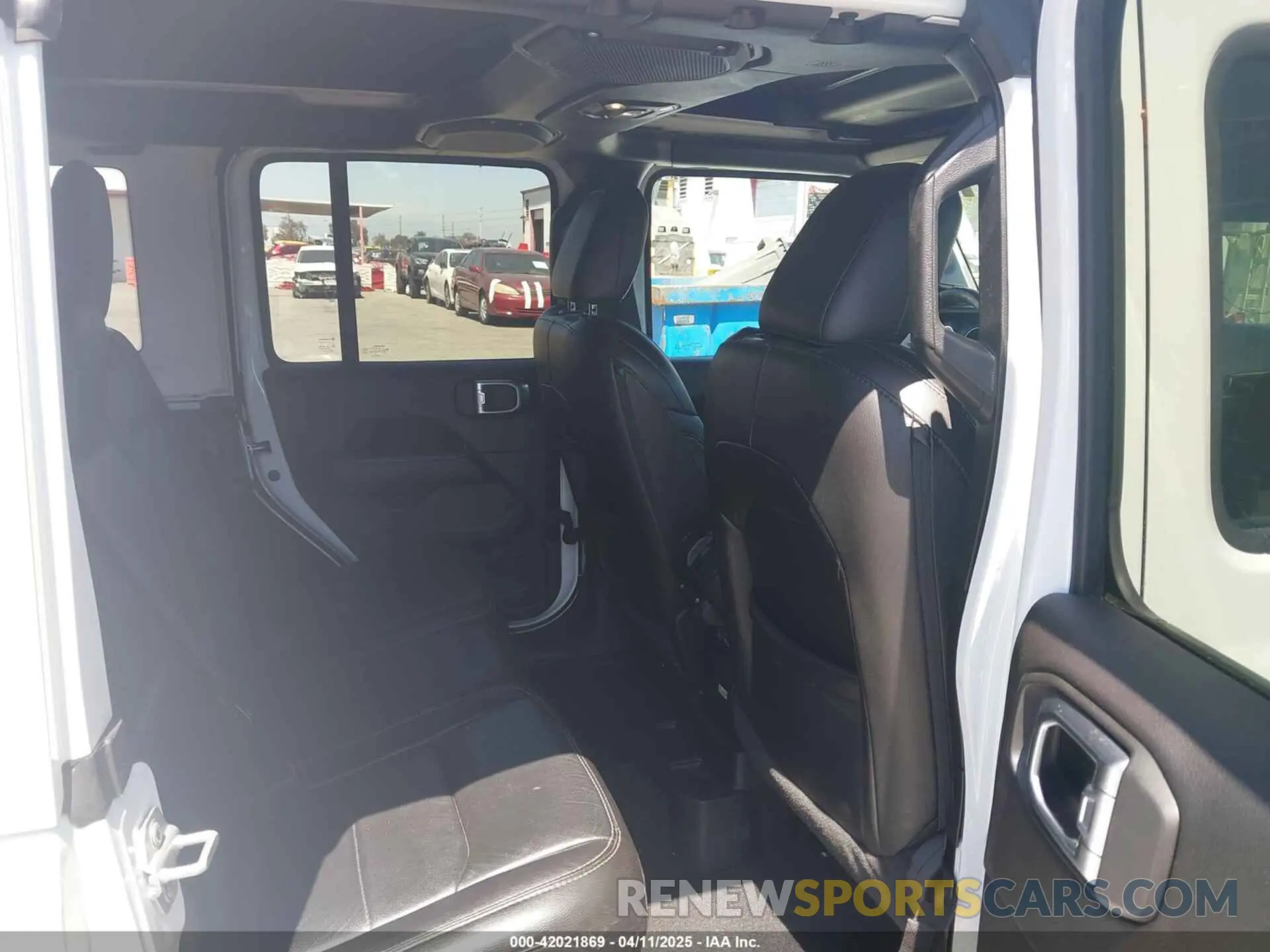 8 Фотография поврежденного автомобиля 1C4HJXENXKW684942 JEEP WRANGLER UNLIMITED 2019