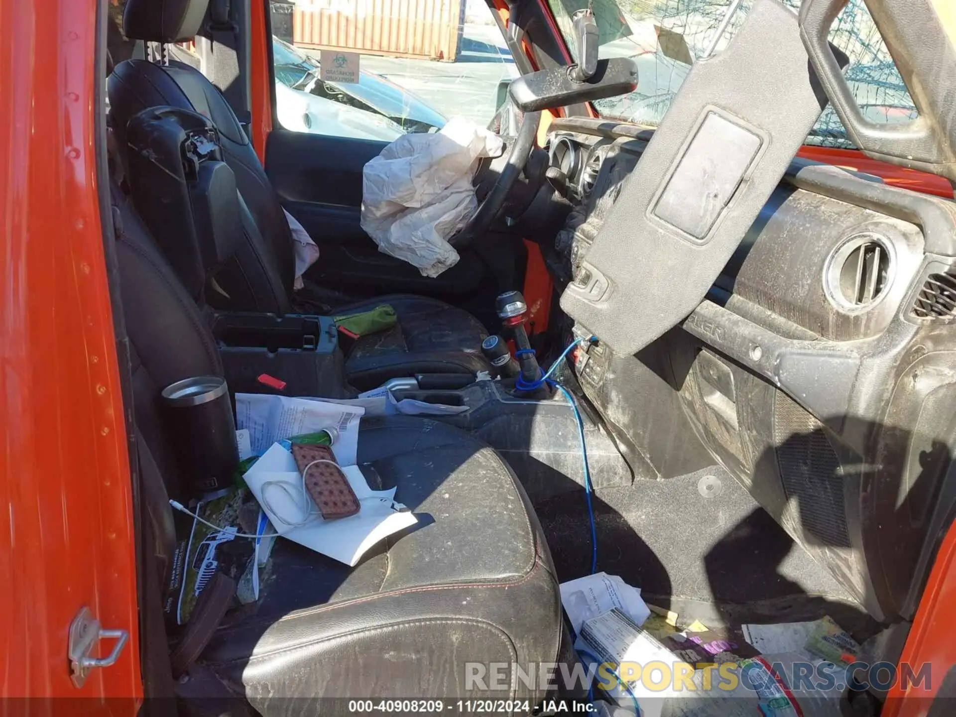 5 Photograph of a damaged car 1C4HJXFG3KW663592 JEEP WRANGLER UNLIMITED 2019
