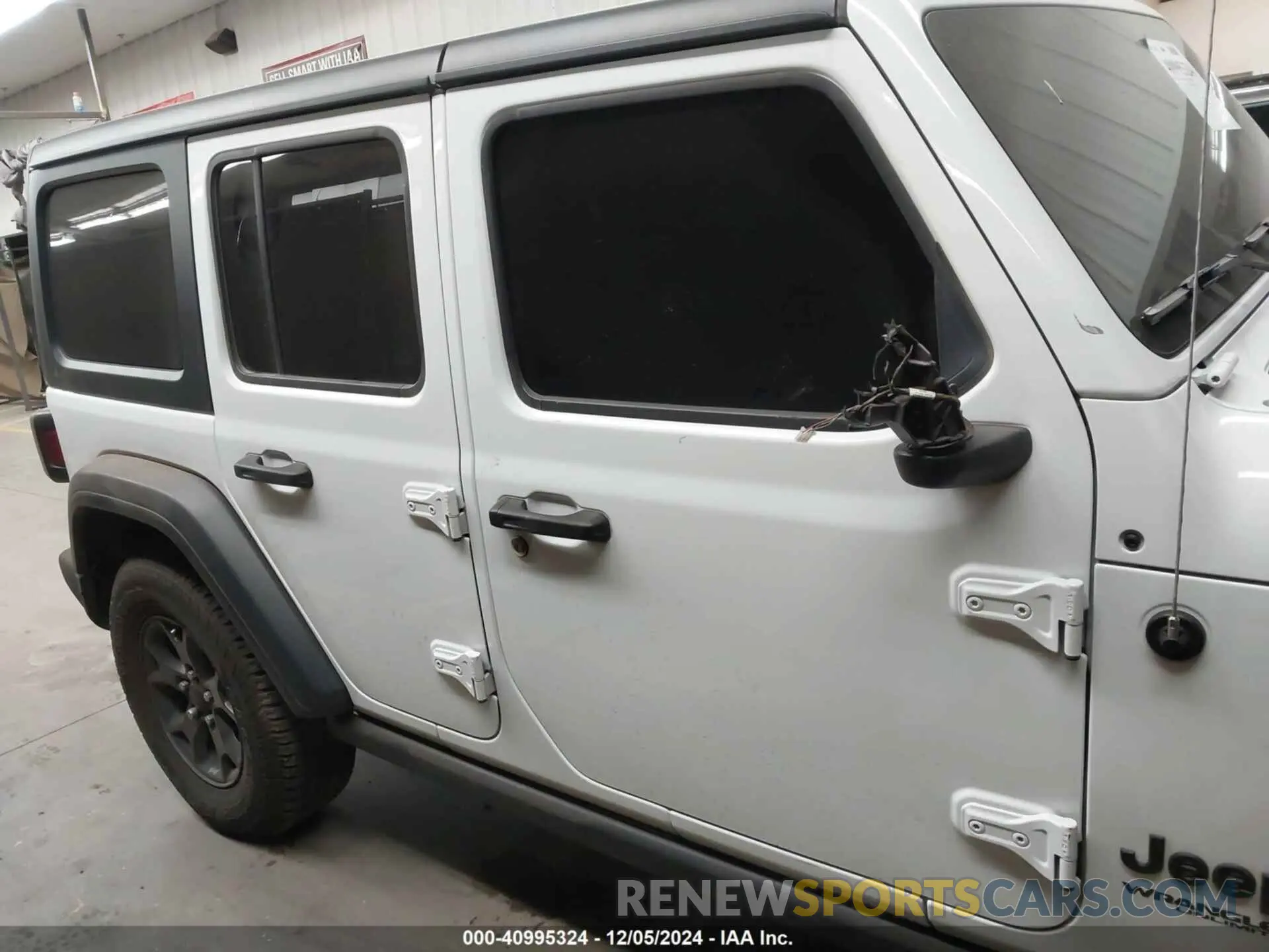 13 Photograph of a damaged car 1C4HJXDG1LW263549 JEEP WRANGLER UNLIMITED 2020