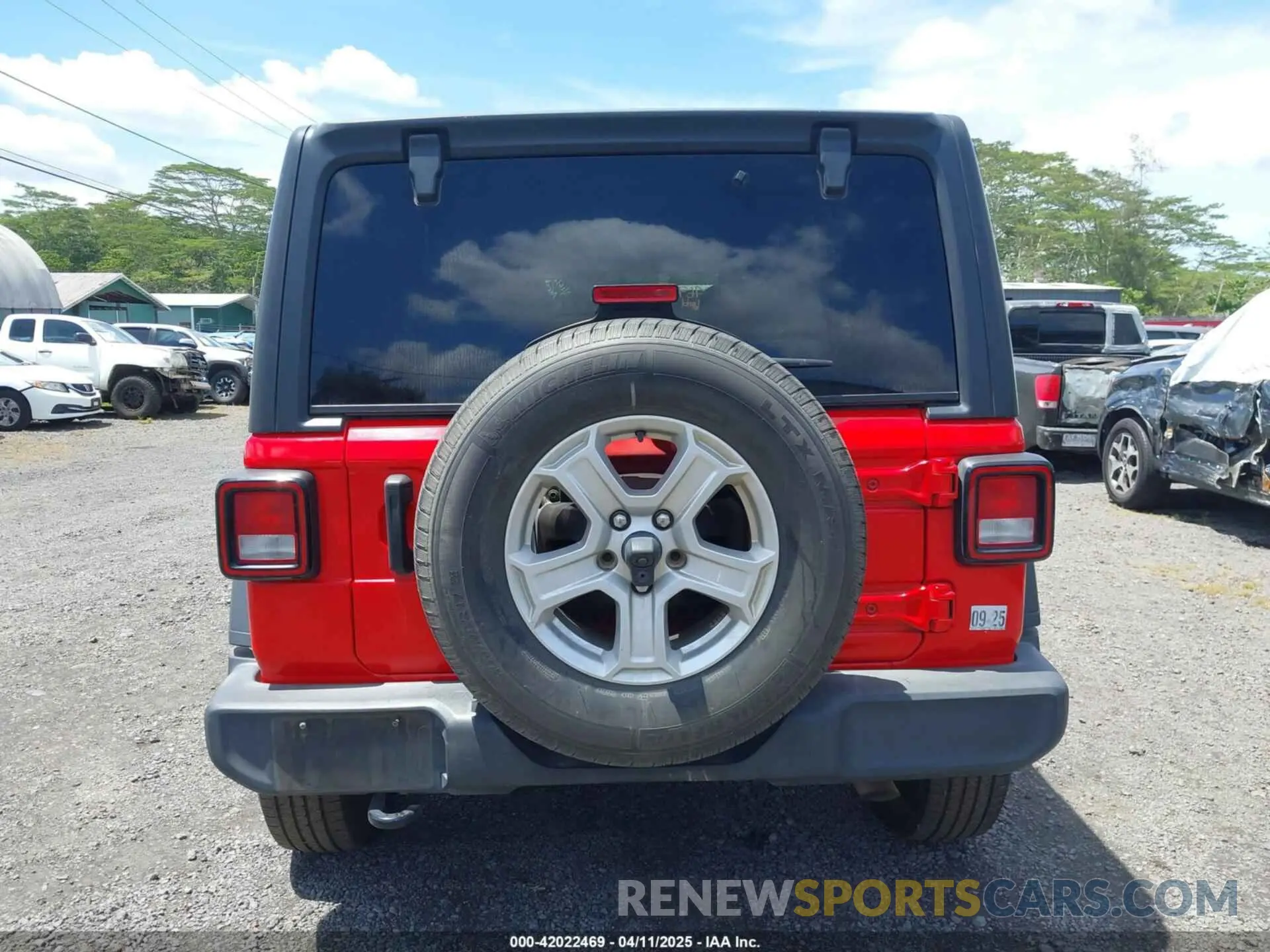 16 Photograph of a damaged car 1C4HJXDG2LW299363 JEEP WRANGLER UNLIMITED 2020