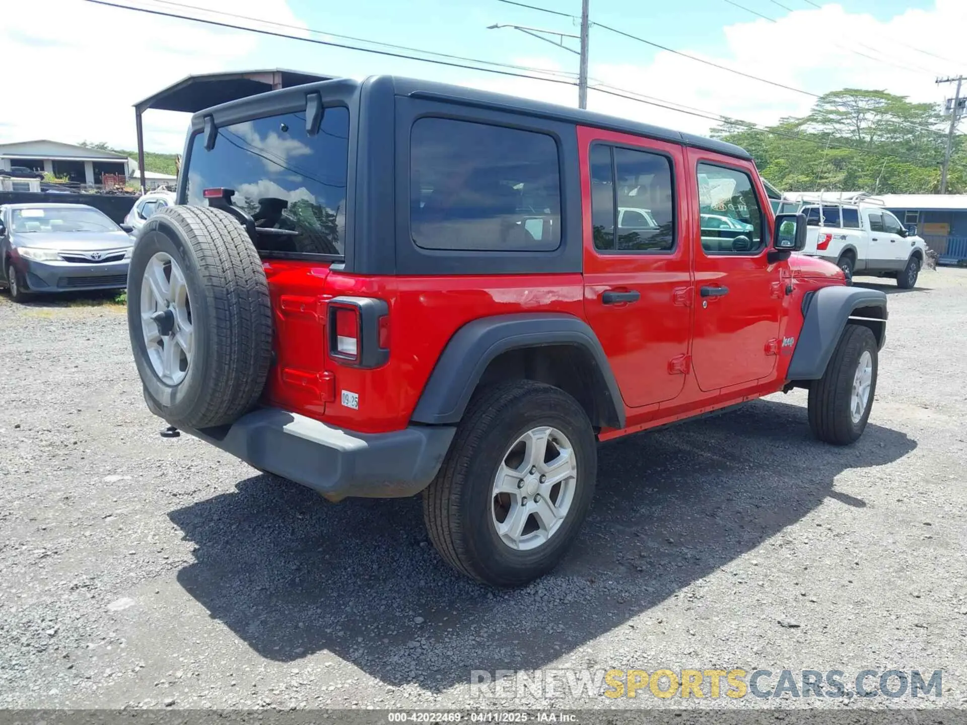 4 Photograph of a damaged car 1C4HJXDG2LW299363 JEEP WRANGLER UNLIMITED 2020