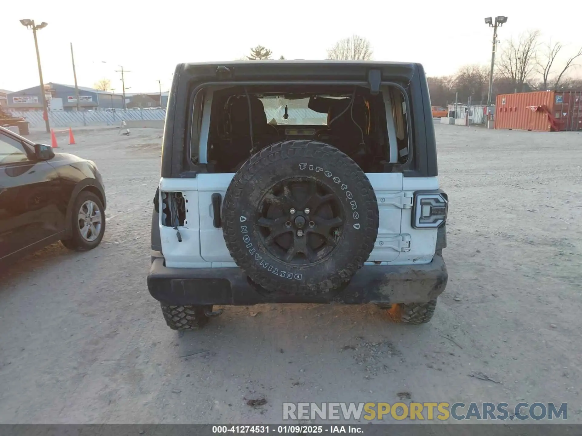 17 Photograph of a damaged car 1C4HJXDG4LW316857 JEEP WRANGLER UNLIMITED 2020