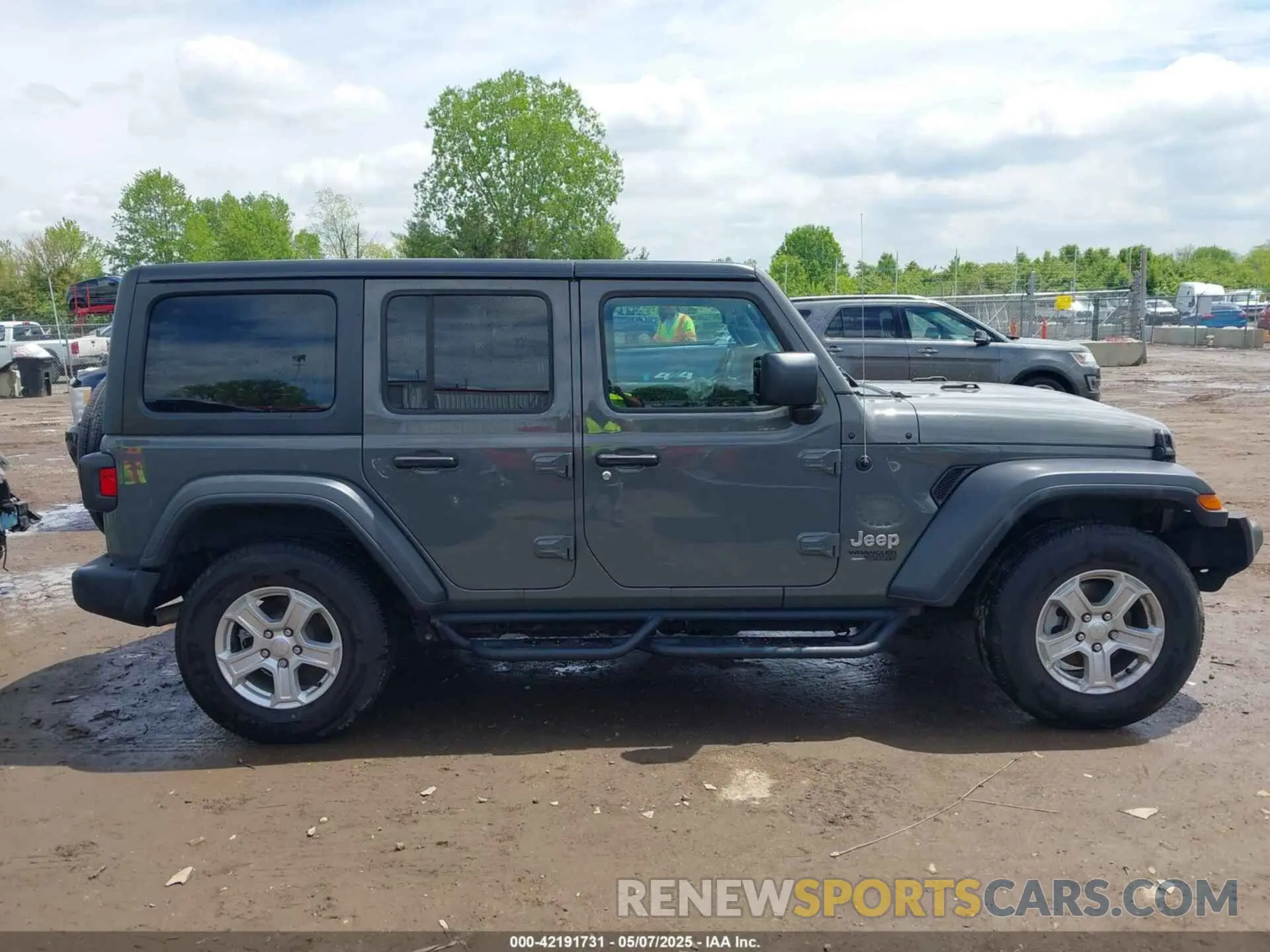 13 Photograph of a damaged car 1C4HJXDG6LW242311 JEEP WRANGLER UNLIMITED 2020
