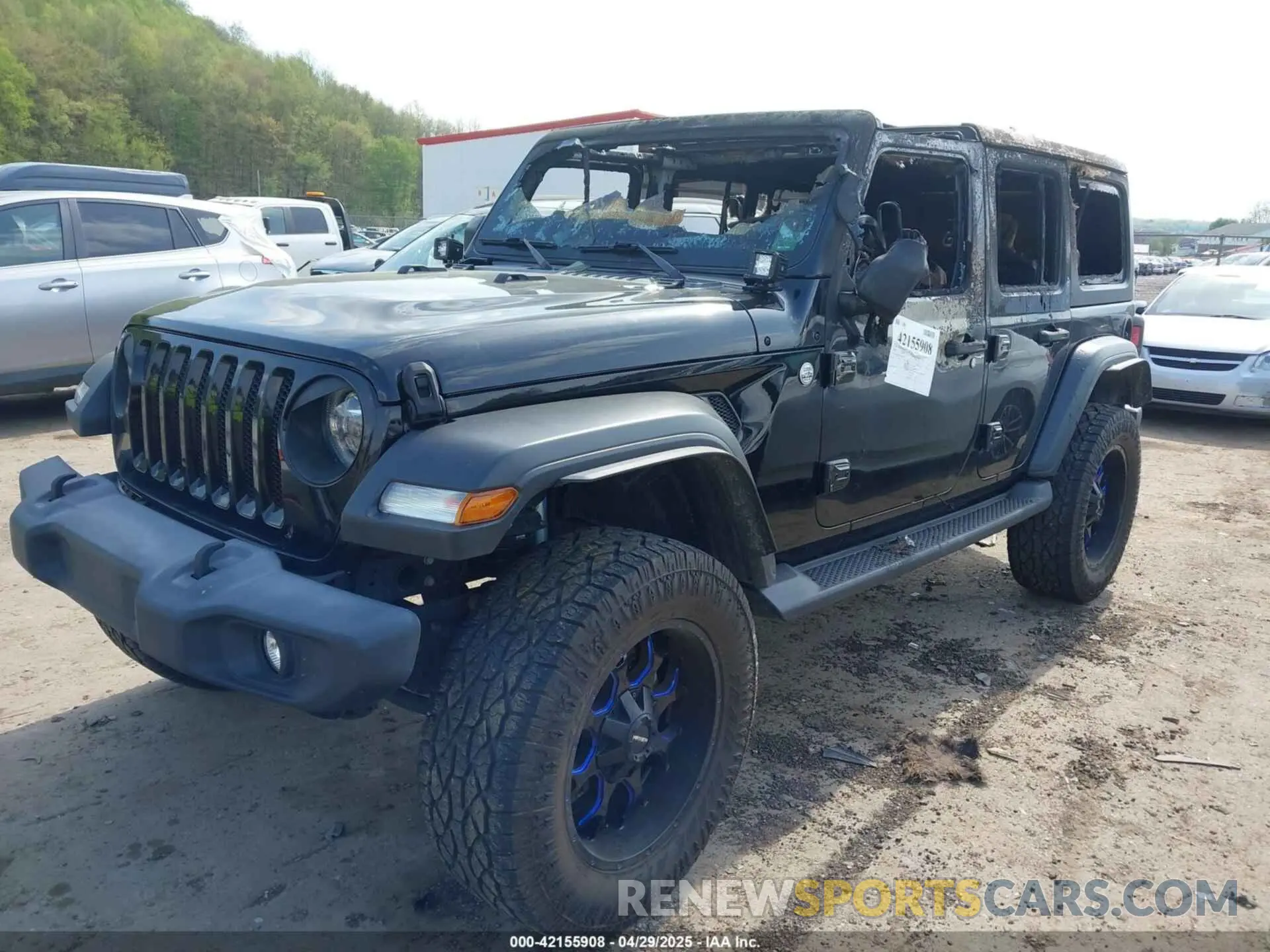 2 Фотография поврежденного автомобиля 1C4HJXDG7LW263975 JEEP WRANGLER UNLIMITED 2020