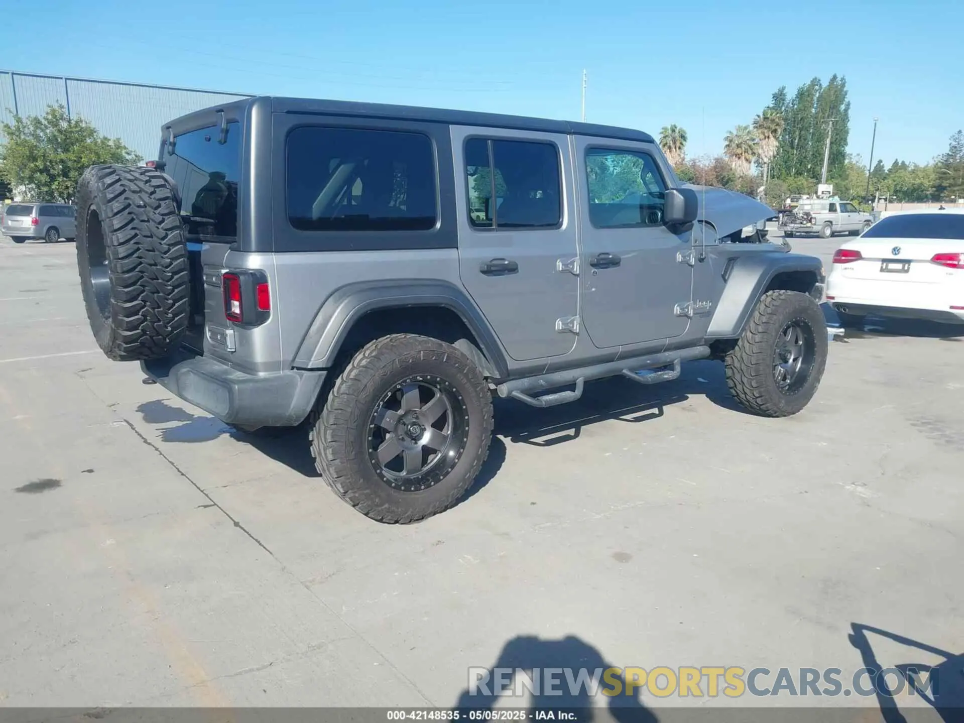 4 Фотография поврежденного автомобиля 1C4HJXDG8LW177056 JEEP WRANGLER UNLIMITED 2020