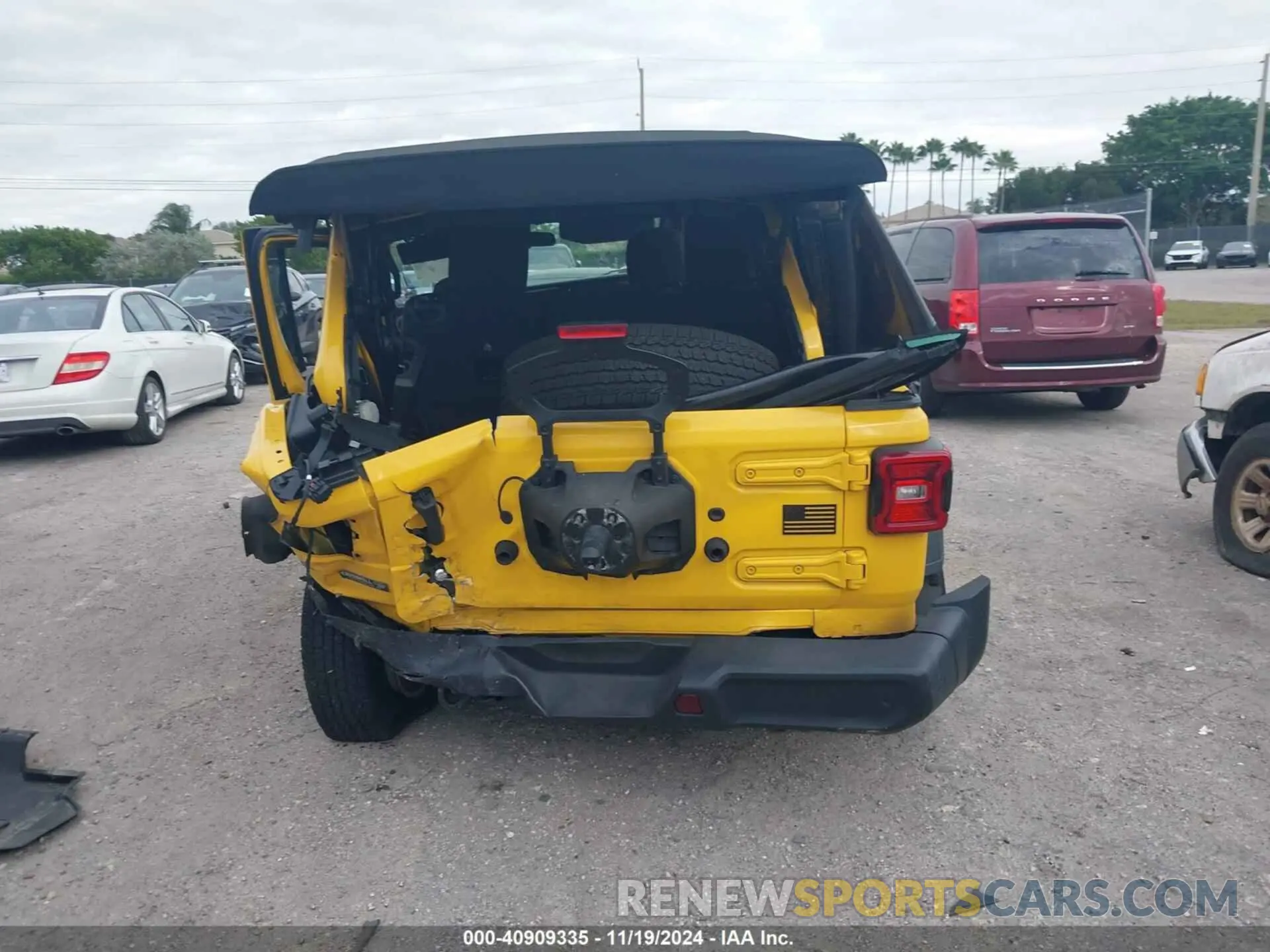 17 Фотография поврежденного автомобиля 1C4HJXDG8LW215899 JEEP WRANGLER UNLIMITED 2020