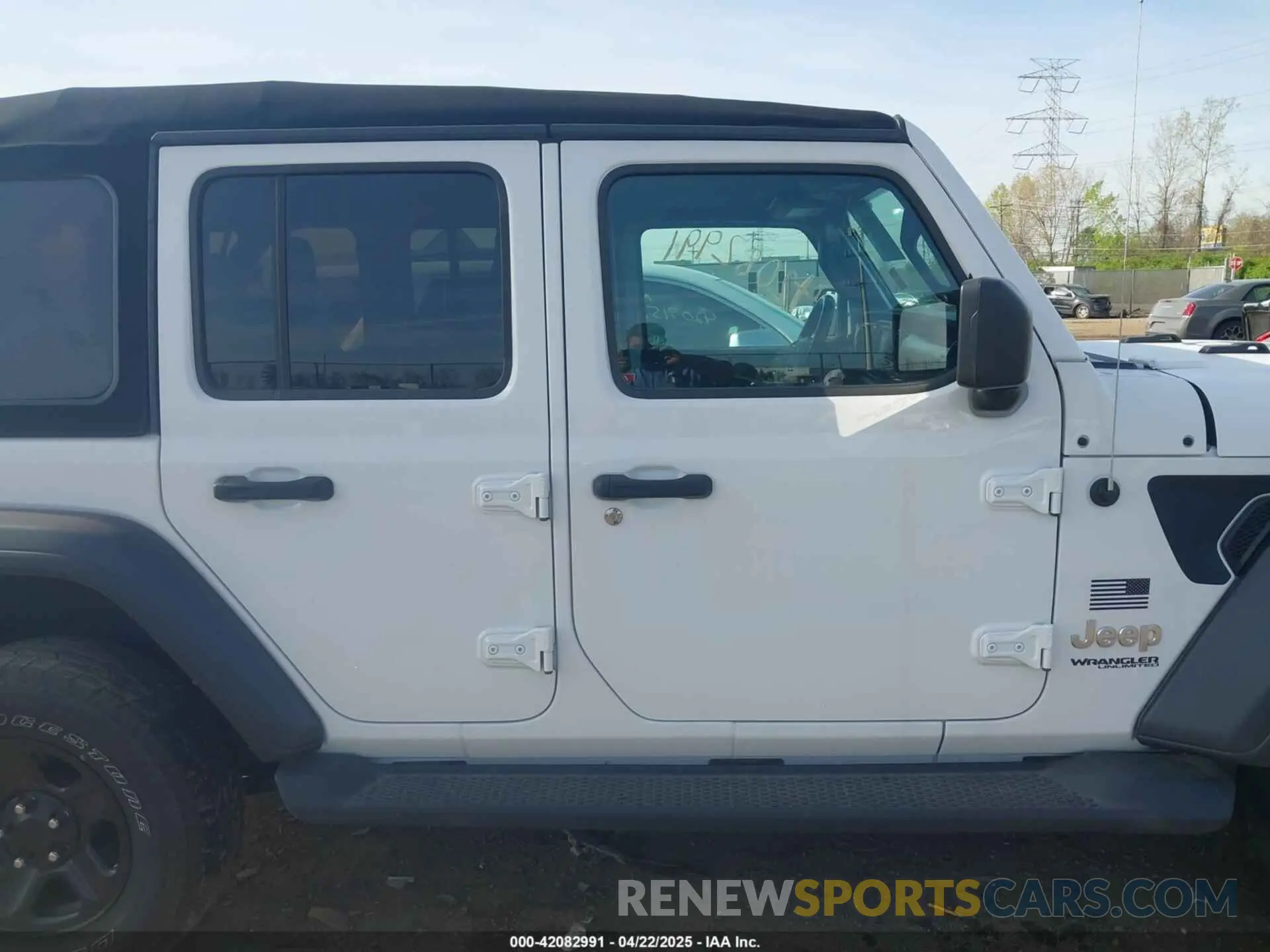 13 Photograph of a damaged car 1C4HJXDG8LW238311 JEEP WRANGLER UNLIMITED 2020