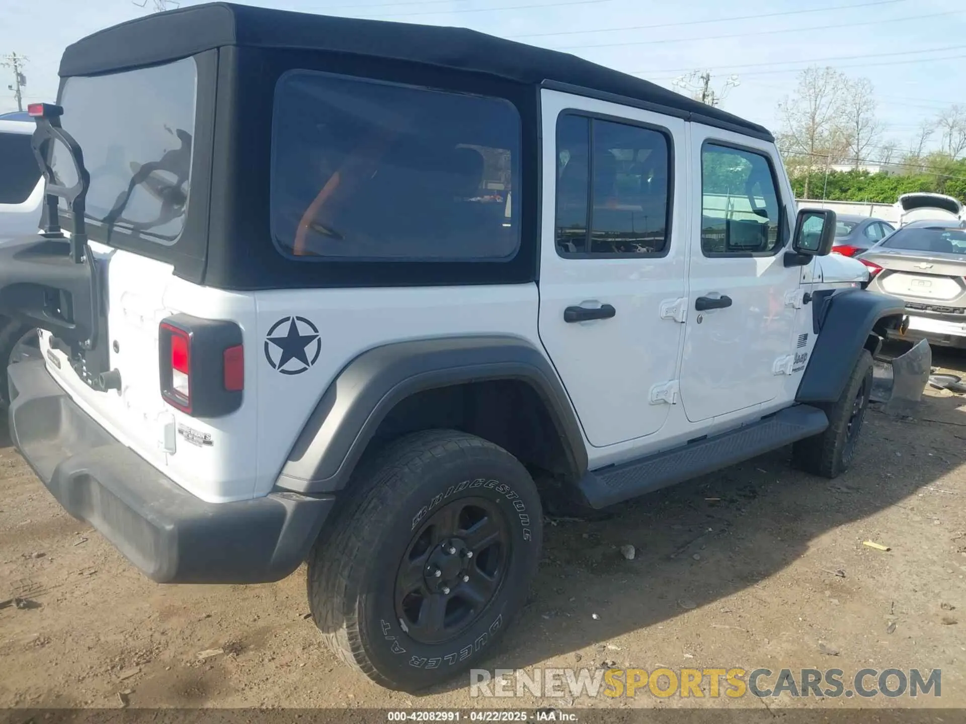 4 Photograph of a damaged car 1C4HJXDG8LW238311 JEEP WRANGLER UNLIMITED 2020