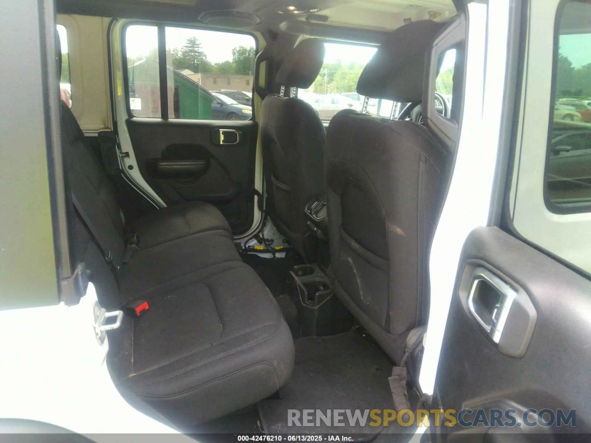 8 Фотография поврежденного автомобиля 1C4HJXDG9LW102950 JEEP WRANGLER UNLIMITED 2020