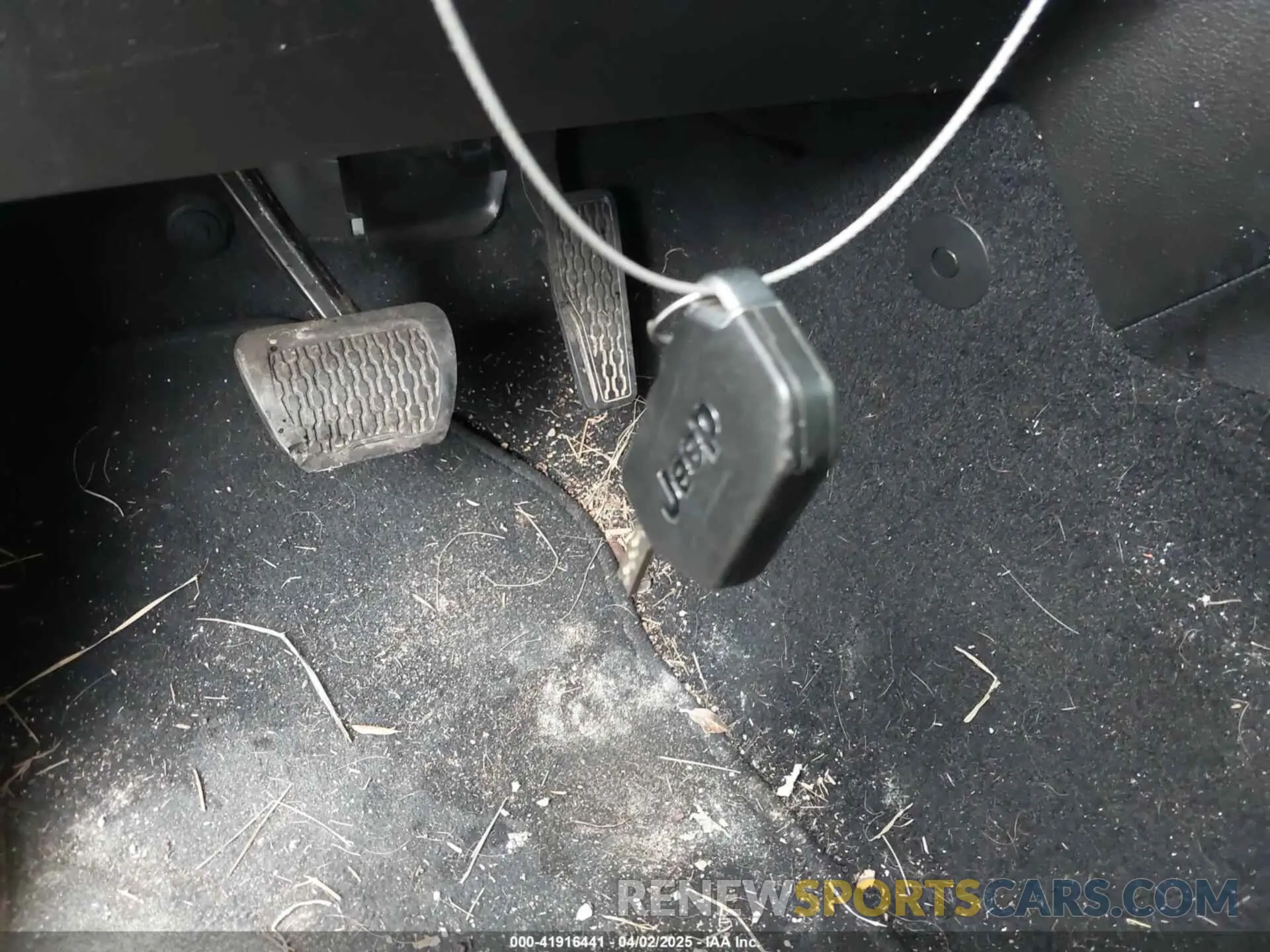 11 Photograph of a damaged car 1C4HJXDM4LW333857 JEEP WRANGLER UNLIMITED 2020