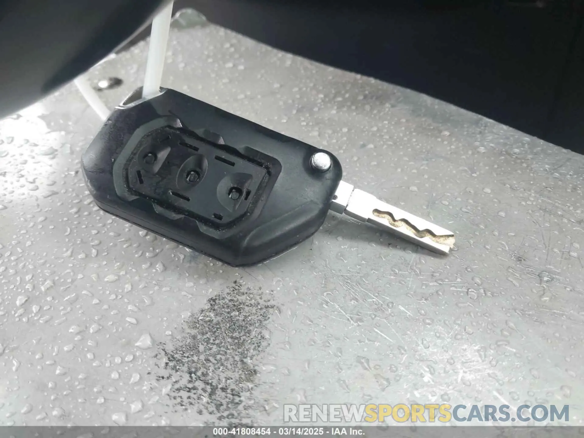 11 Фотография поврежденного автомобиля 1C4HJXDN3LW114753 JEEP WRANGLER UNLIMITED 2020
