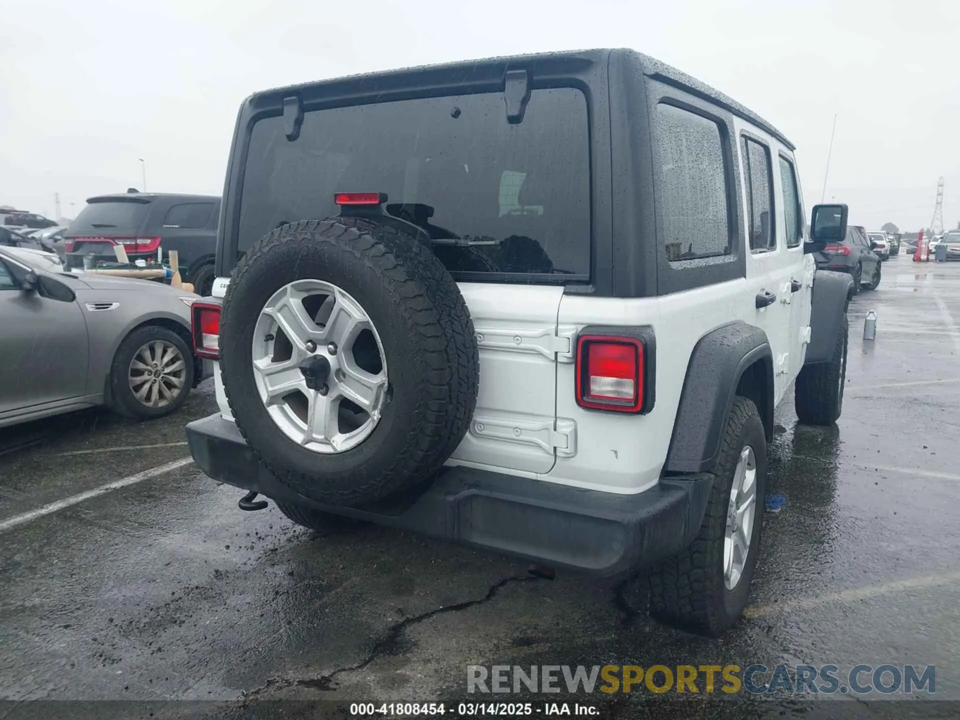 4 Фотография поврежденного автомобиля 1C4HJXDN3LW114753 JEEP WRANGLER UNLIMITED 2020