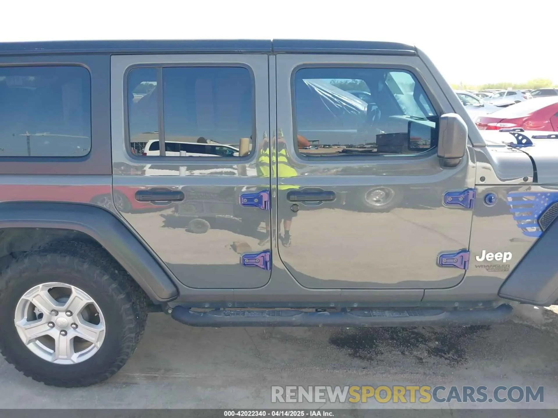 13 Photograph of a damaged car 1C4HJXDN3LW337617 JEEP WRANGLER UNLIMITED 2020