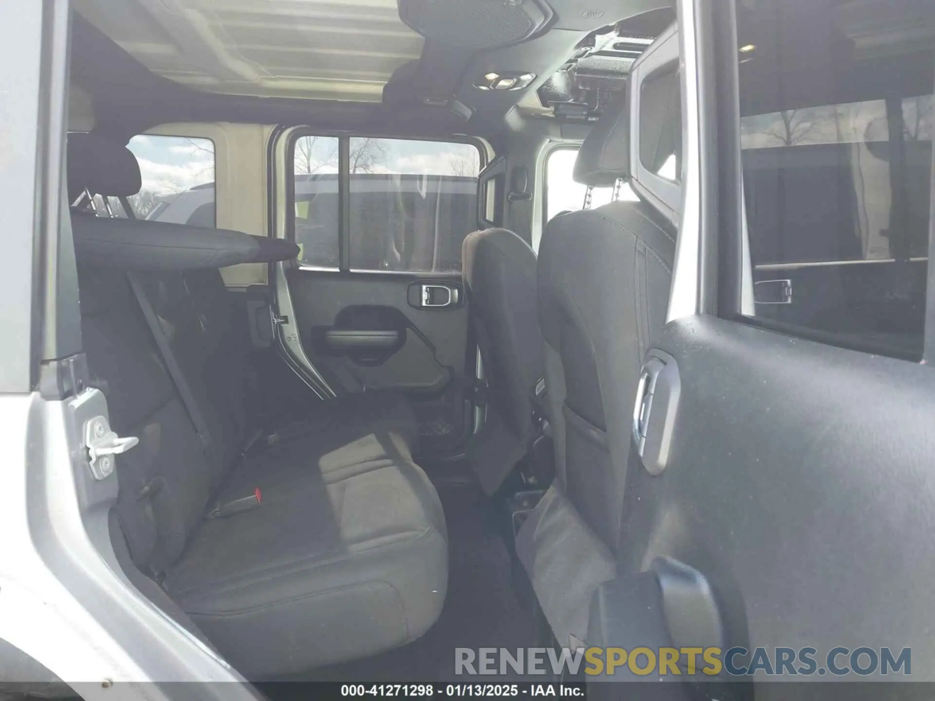 8 Photograph of a damaged car 1C4HJXDN4LW209127 JEEP WRANGLER UNLIMITED 2020