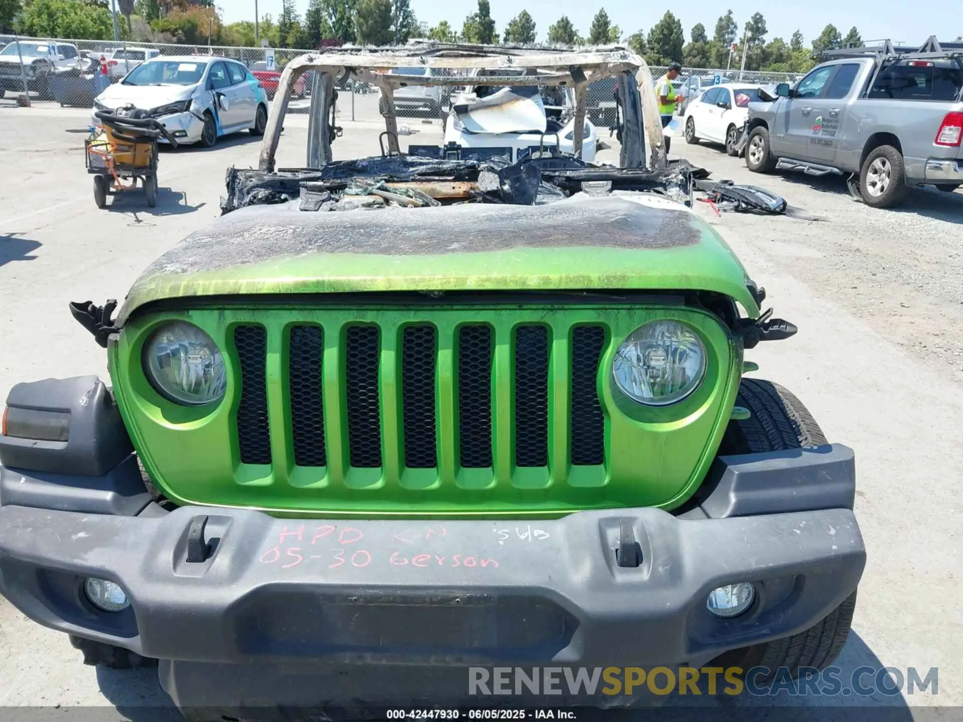 6 Photograph of a damaged car 1C4HJXDN5LW126953 JEEP WRANGLER UNLIMITED 2020