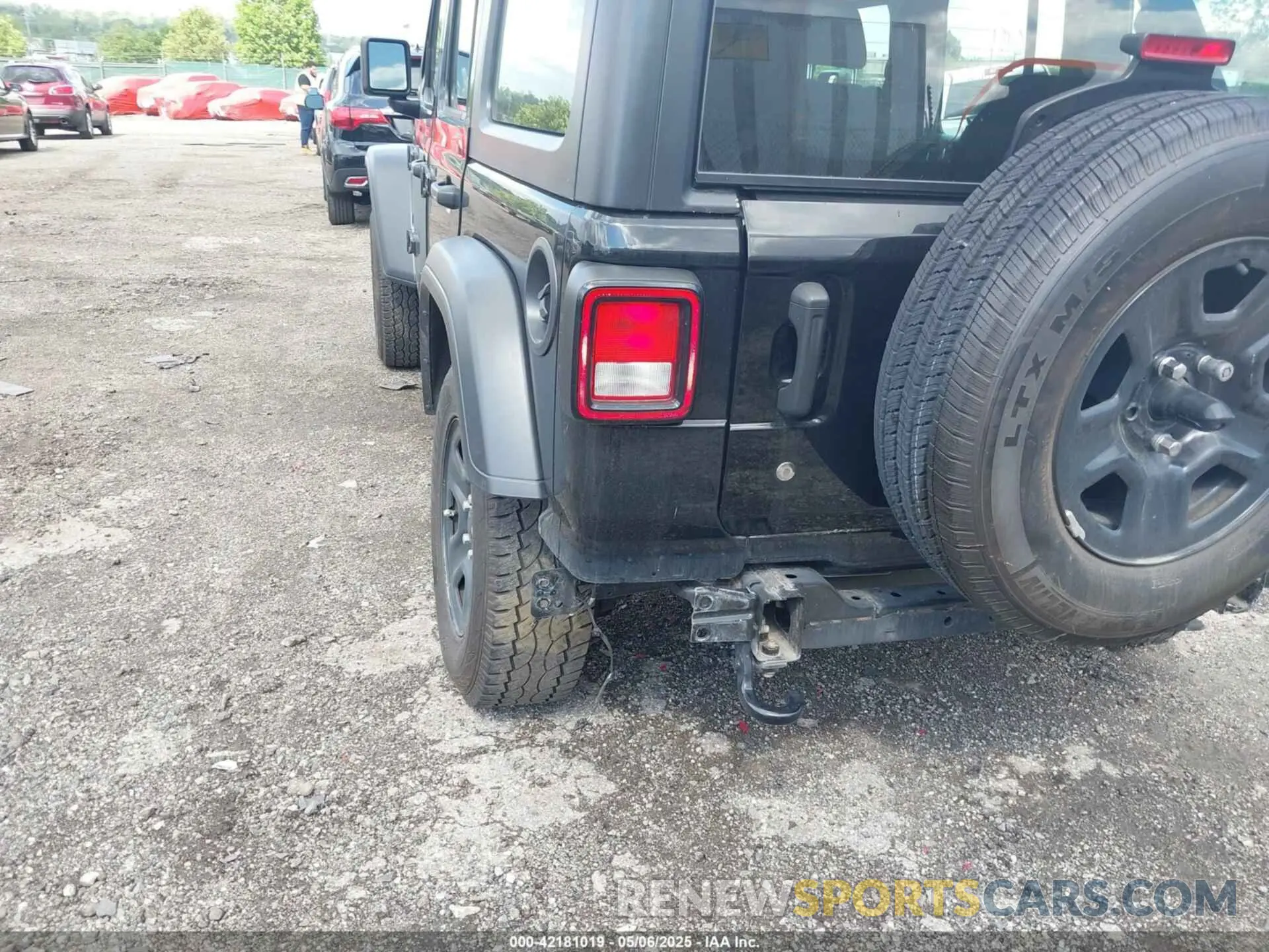 19 Photograph of a damaged car 1C4HJXDN7LW130390 JEEP WRANGLER UNLIMITED 2020