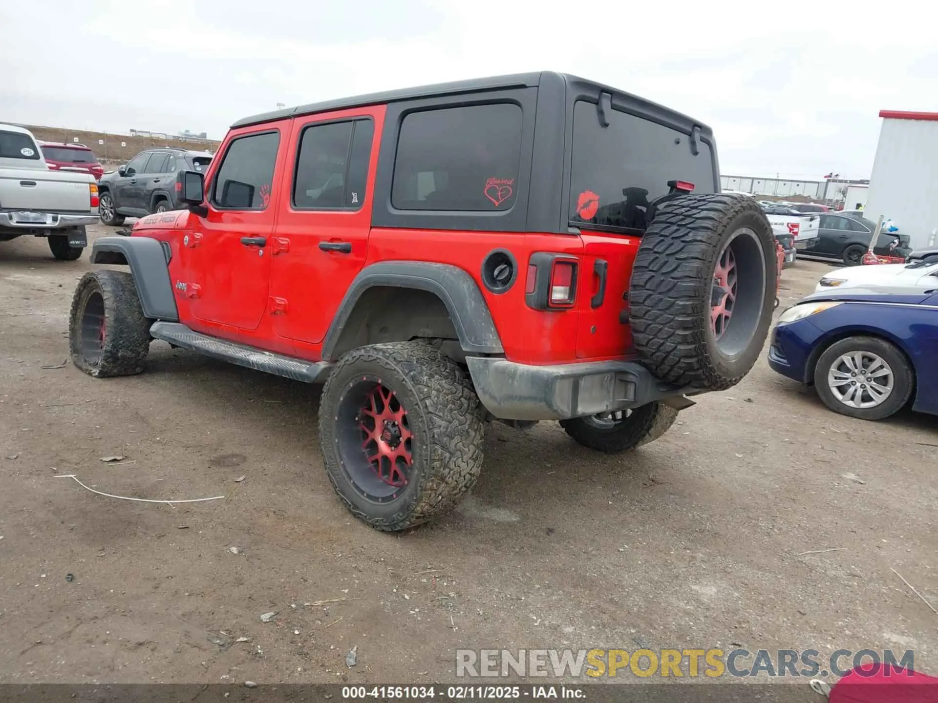 3 Фотография поврежденного автомобиля 1C4HJXDN8LW213889 JEEP WRANGLER UNLIMITED 2020