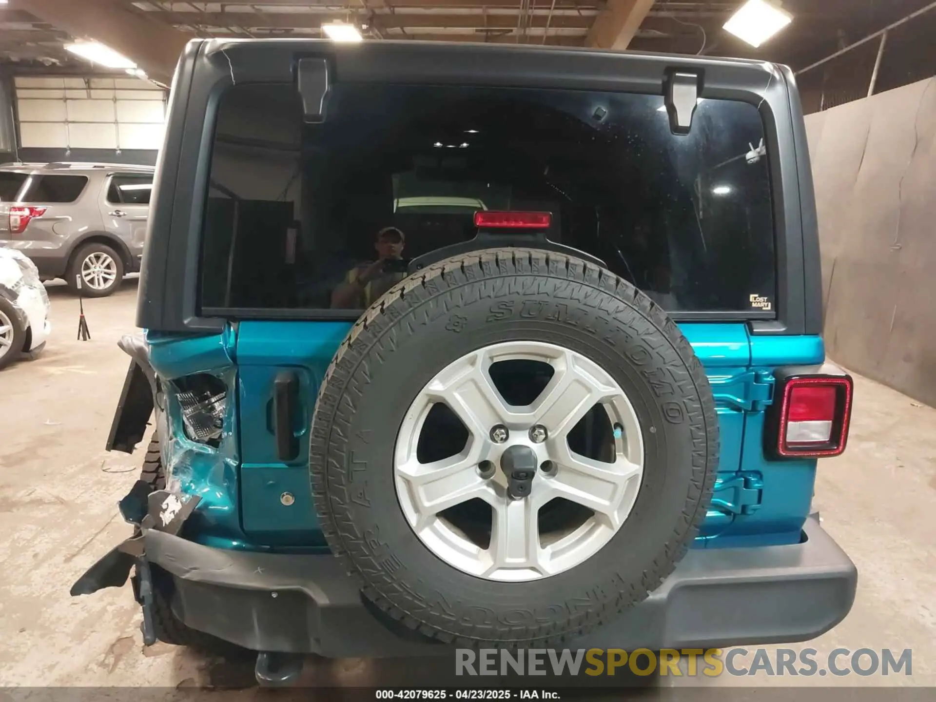 16 Photograph of a damaged car 1C4HJXDN9LW194222 JEEP WRANGLER UNLIMITED 2020