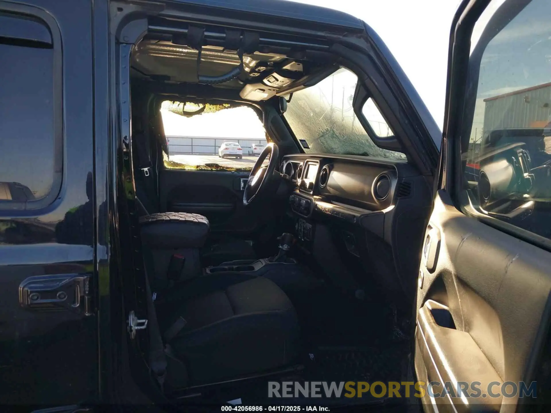 5 Photograph of a damaged car 1C4HJXDNXLW348677 JEEP WRANGLER UNLIMITED 2020