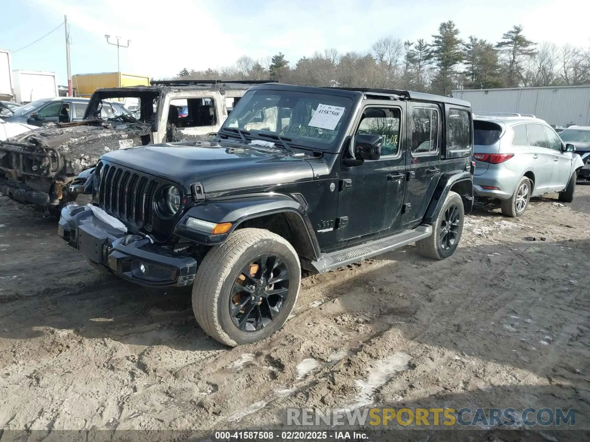 2 Photograph of a damaged car 1C4HJXEG8LW318626 JEEP WRANGLER UNLIMITED 2020