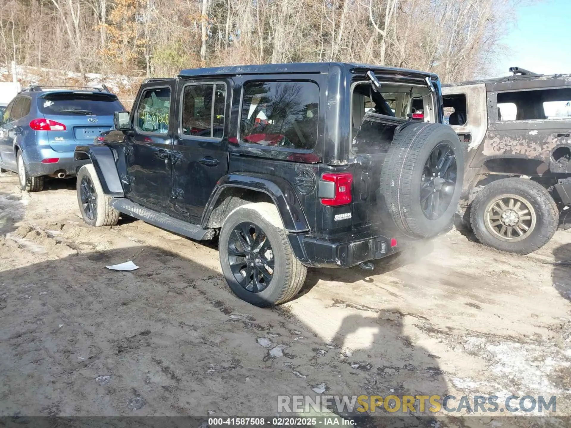 3 Photograph of a damaged car 1C4HJXEG8LW318626 JEEP WRANGLER UNLIMITED 2020