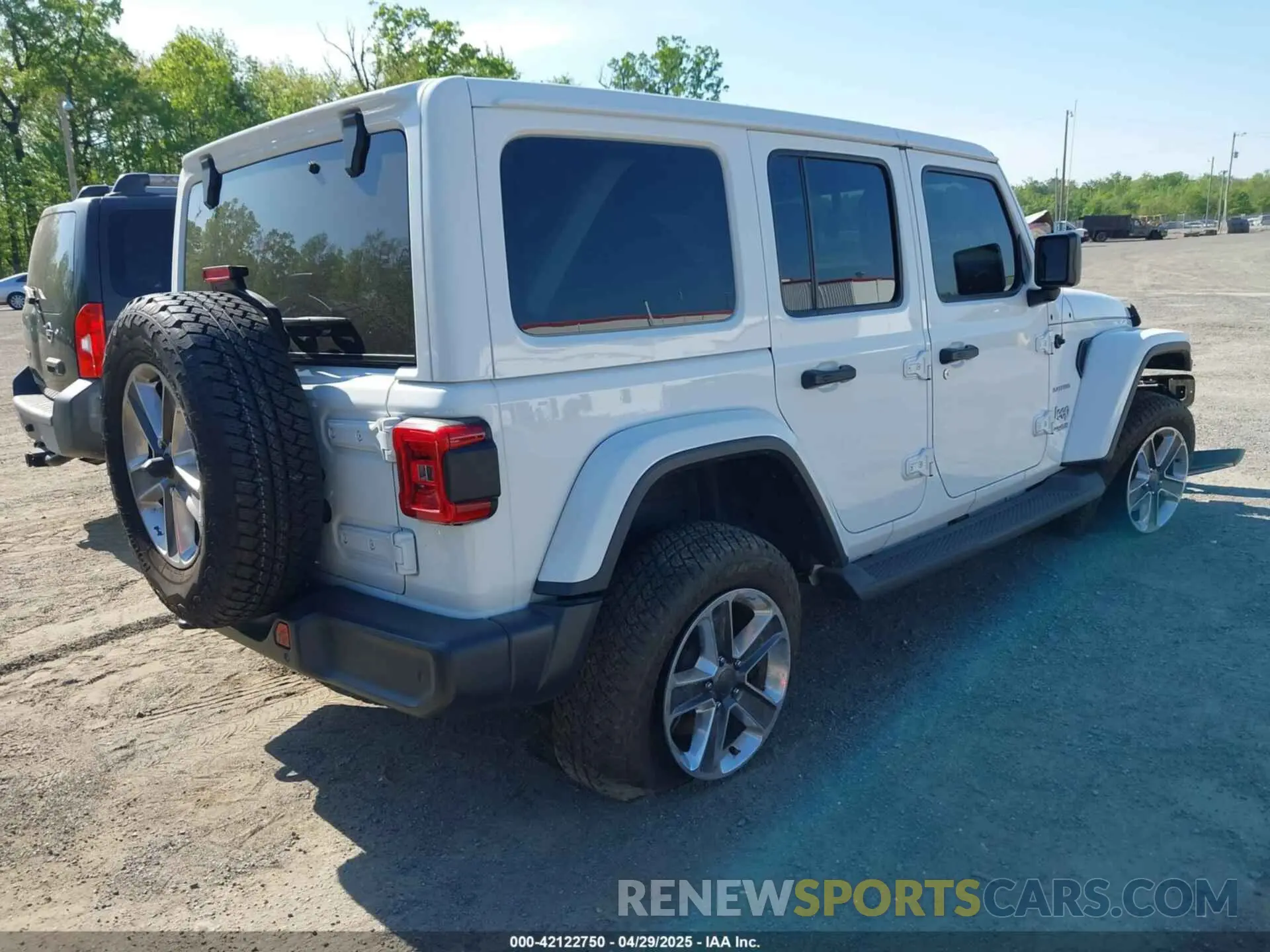 4 Фотография поврежденного автомобиля 1C4HJXEN1LW152769 JEEP WRANGLER UNLIMITED 2020