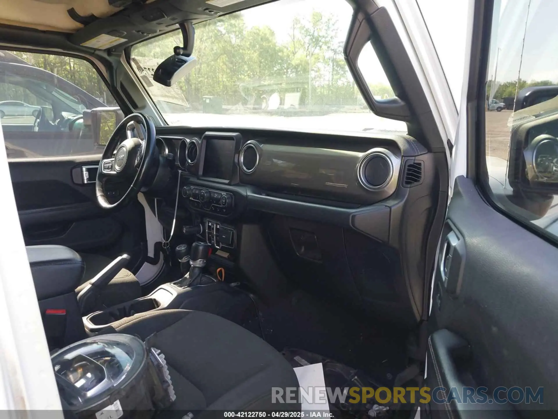 5 Фотография поврежденного автомобиля 1C4HJXEN1LW152769 JEEP WRANGLER UNLIMITED 2020