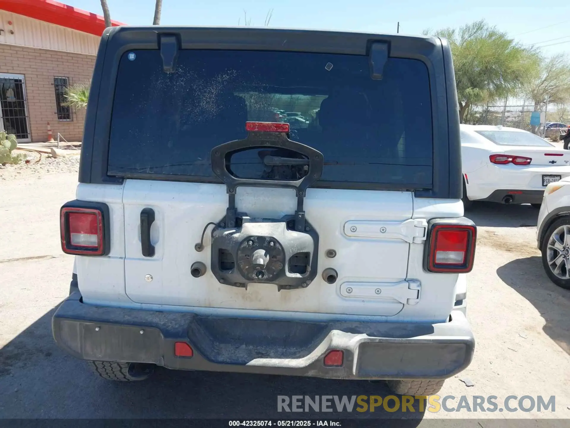 16 Фотография поврежденного автомобиля 1C4HJXEN3LW159867 JEEP WRANGLER UNLIMITED 2020