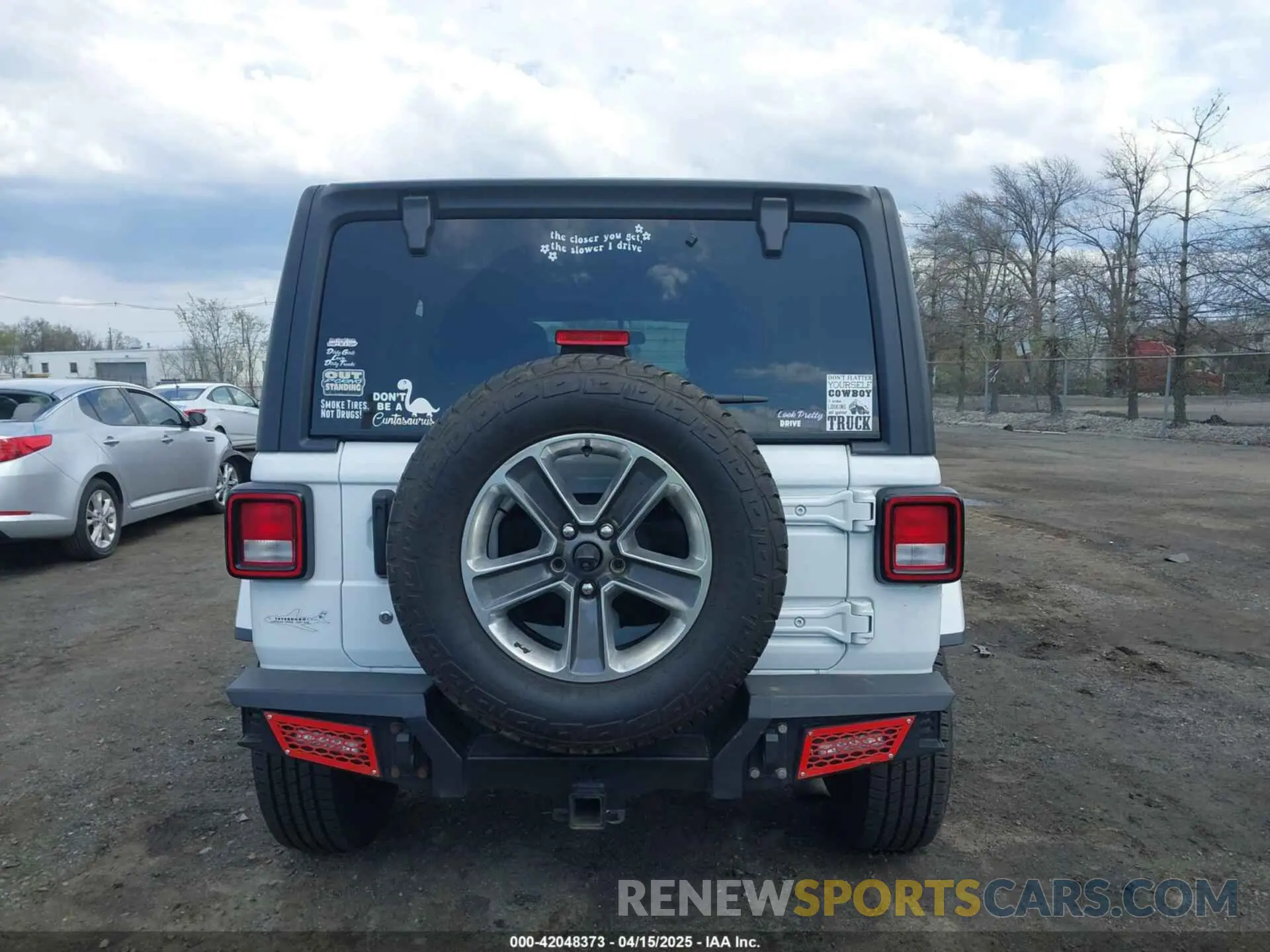 16 Photograph of a damaged car 1C4HJXEN3LW164986 JEEP WRANGLER UNLIMITED 2020