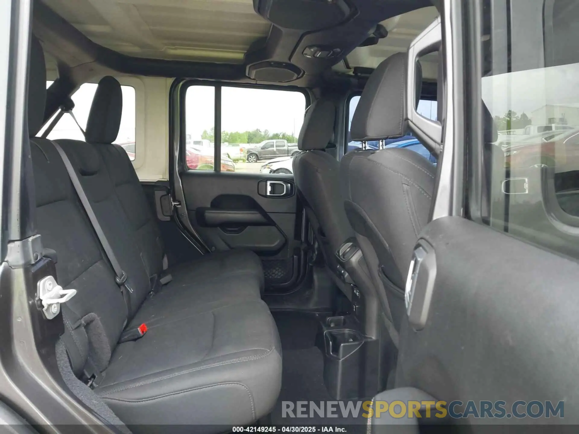 8 Photograph of a damaged car 1C4HJXEN5LW114266 JEEP WRANGLER UNLIMITED 2020
