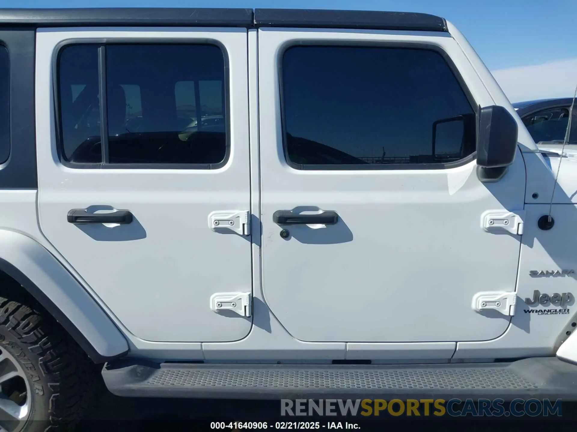 13 Photograph of a damaged car 1C4HJXEN5LW277208 JEEP WRANGLER UNLIMITED 2020