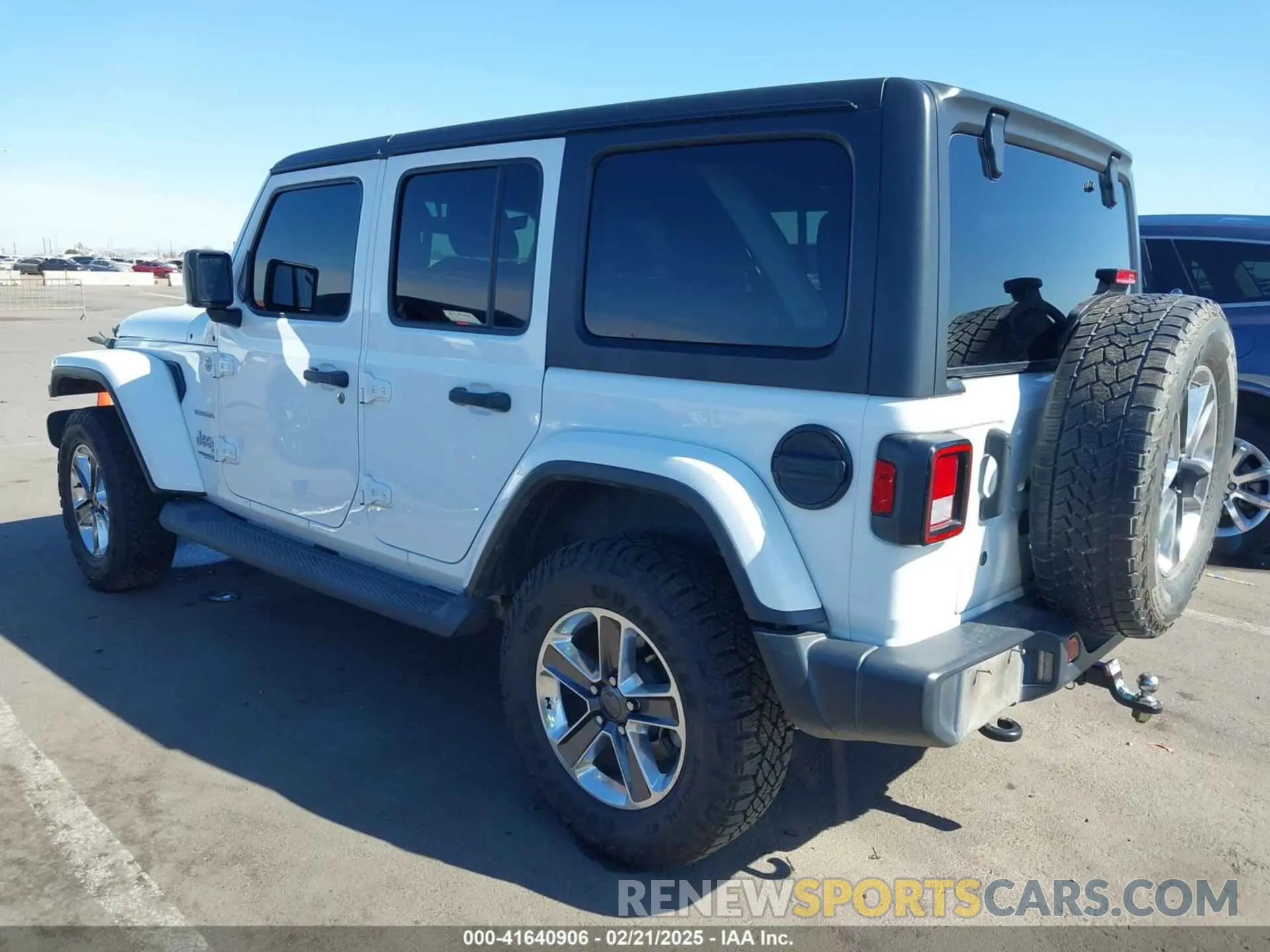 3 Photograph of a damaged car 1C4HJXEN5LW277208 JEEP WRANGLER UNLIMITED 2020