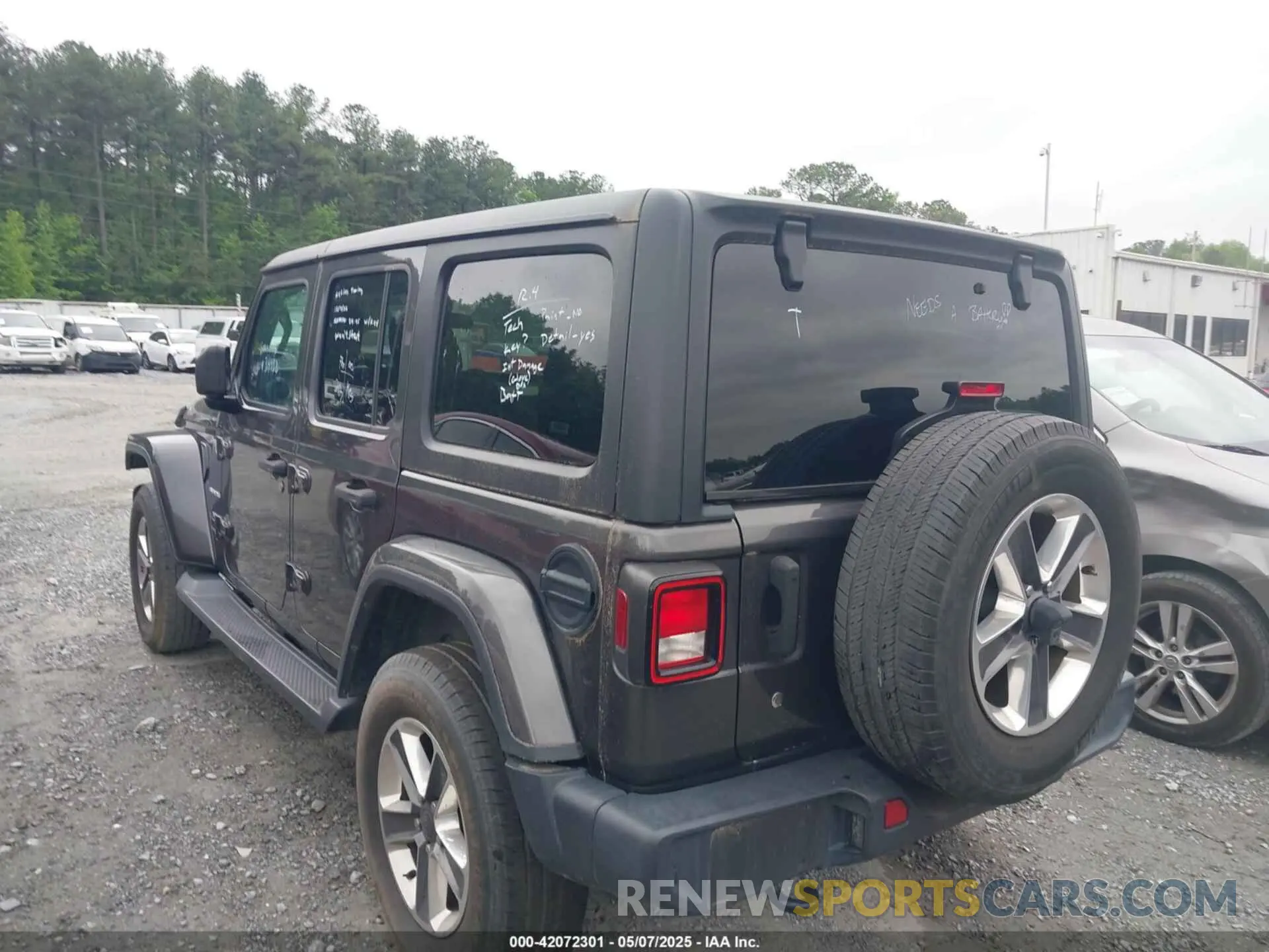 3 Photograph of a damaged car 1C4HJXEN6LW199005 JEEP WRANGLER UNLIMITED 2020