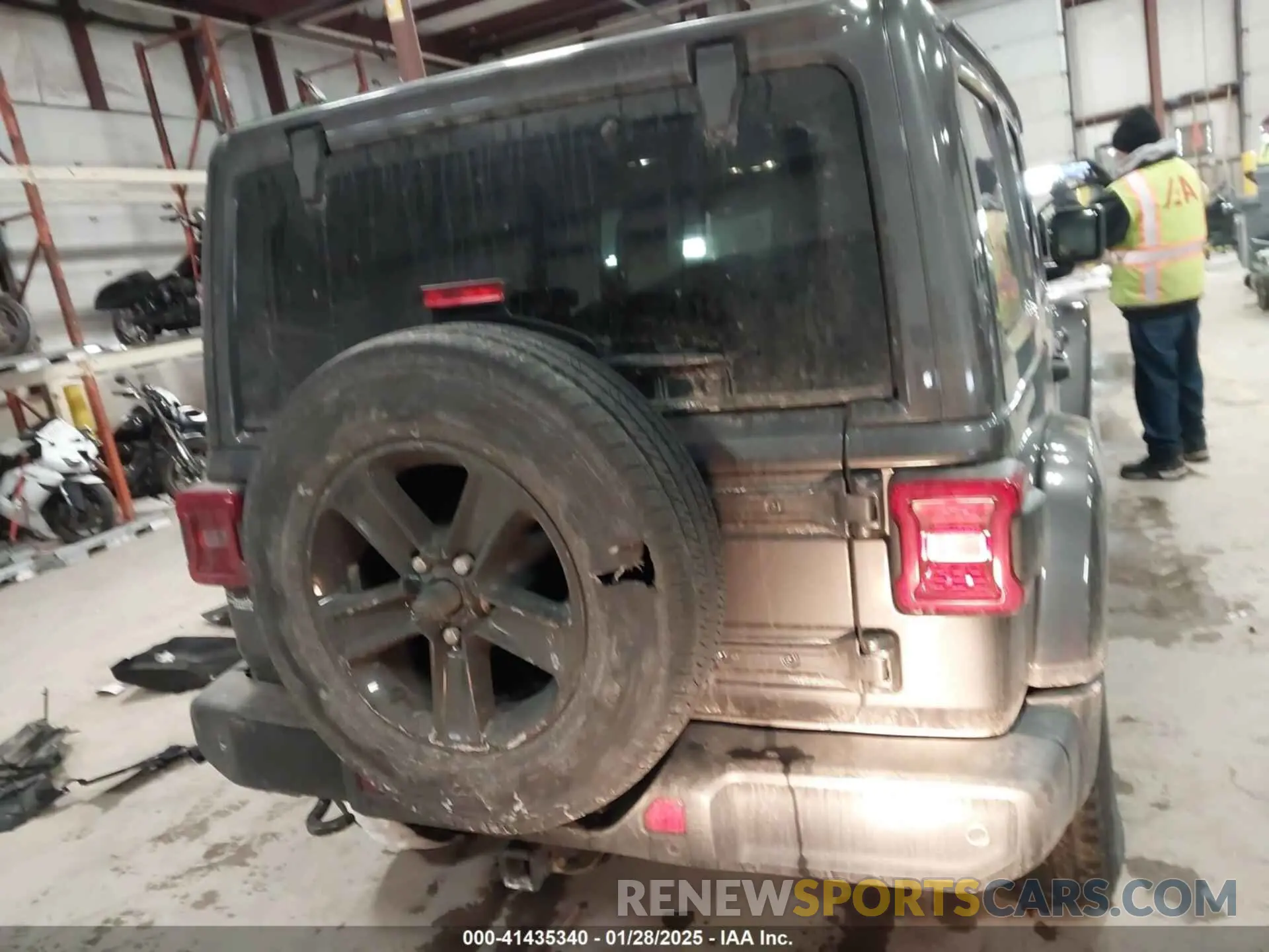 16 Photograph of a damaged car 1C4HJXEN8LW293757 JEEP WRANGLER UNLIMITED 2020