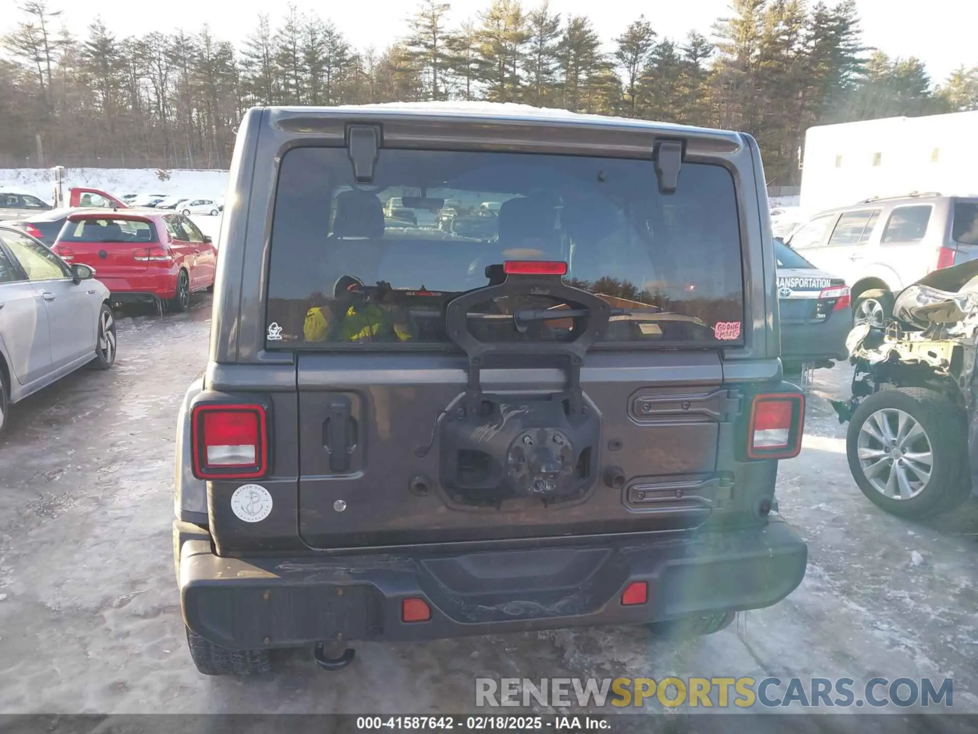 17 Фотография поврежденного автомобиля 1C4HJXEN9LW157444 JEEP WRANGLER UNLIMITED 2020