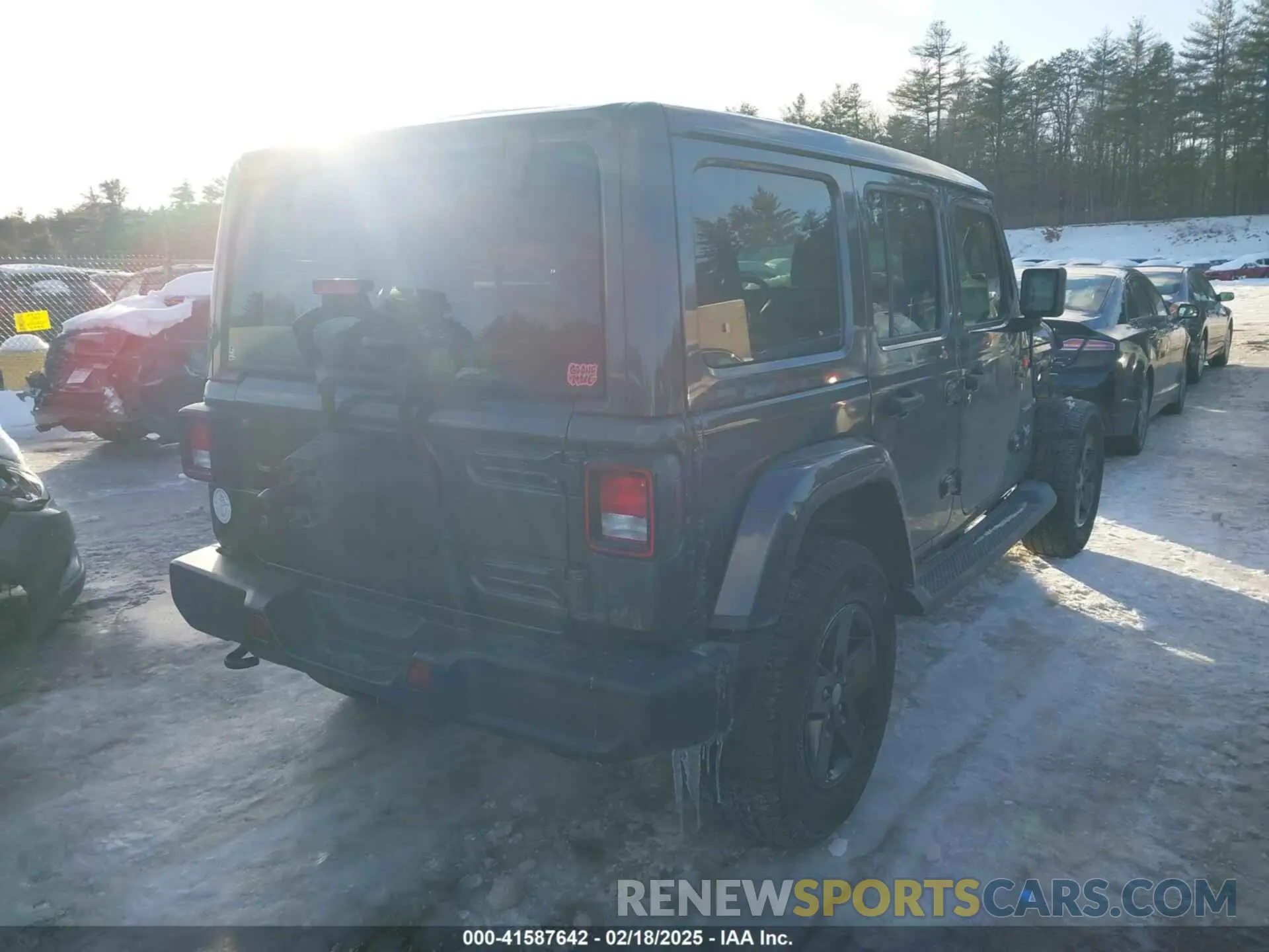 4 Фотография поврежденного автомобиля 1C4HJXEN9LW157444 JEEP WRANGLER UNLIMITED 2020