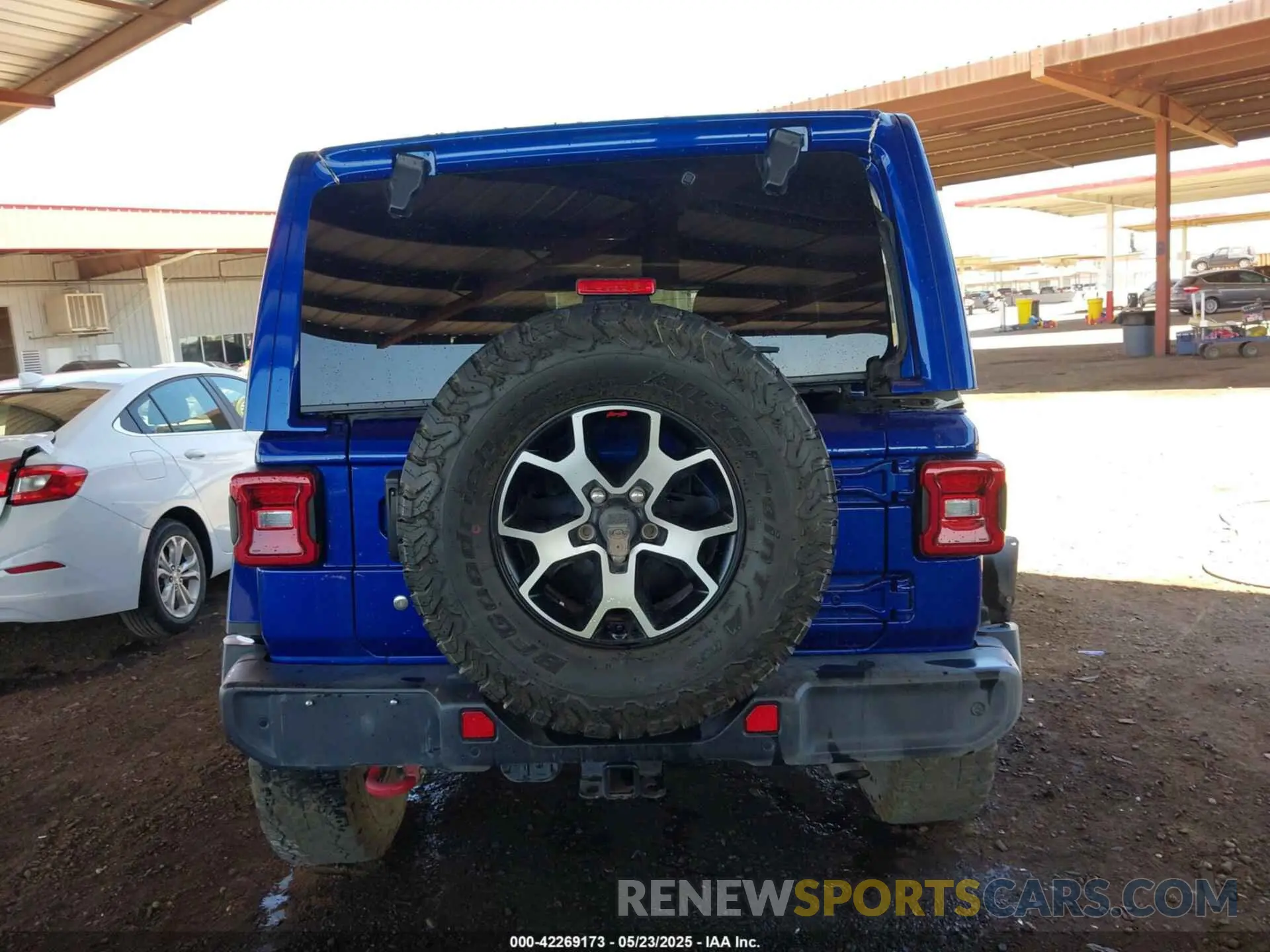 17 Photograph of a damaged car 1C4HJXFG1LW234257 JEEP WRANGLER UNLIMITED 2020
