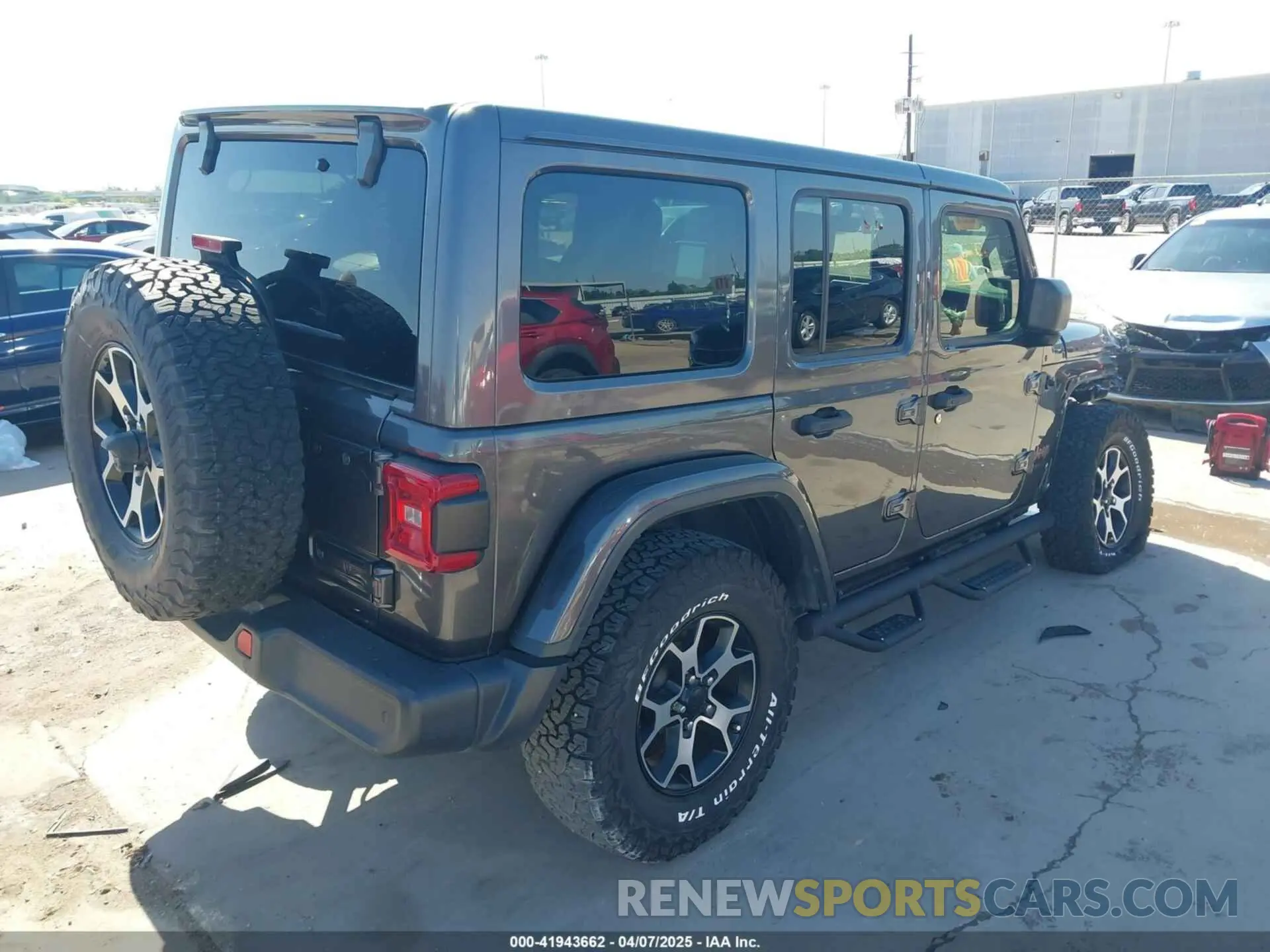 4 Photograph of a damaged car 1C4HJXFN0LW300344 JEEP WRANGLER UNLIMITED 2020