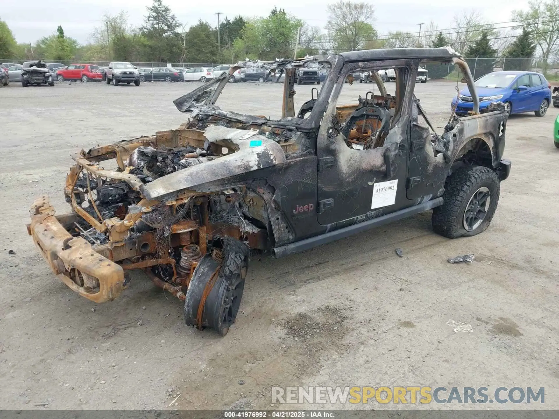 2 Фотография поврежденного автомобиля 1C4HJXFN4LW223932 JEEP WRANGLER UNLIMITED 2020