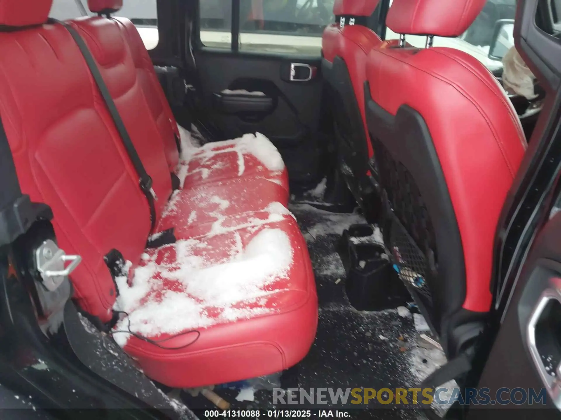 8 Photograph of a damaged car 1C4HJXFN8LW310510 JEEP WRANGLER UNLIMITED 2020