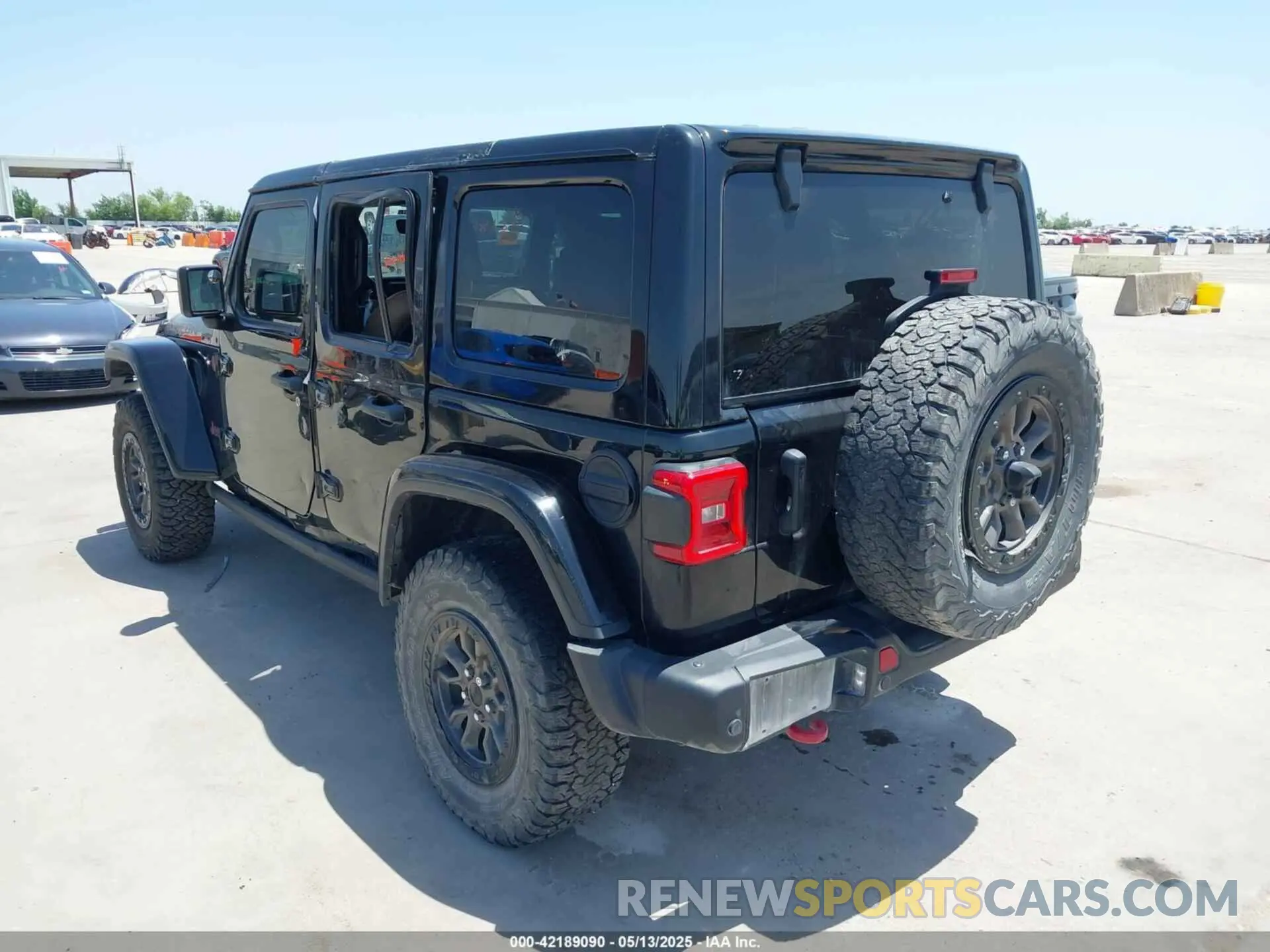 3 Фотография поврежденного автомобиля 1C4HJXFN9LW291112 JEEP WRANGLER UNLIMITED 2020