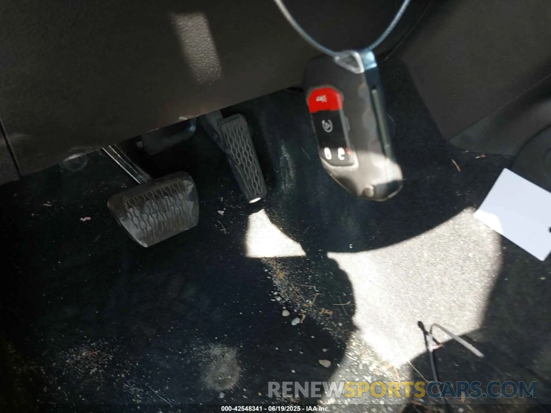 11 Photograph of a damaged car 1C4HJXDG2MW540369 JEEP WRANGLER UNLIMITED 2021