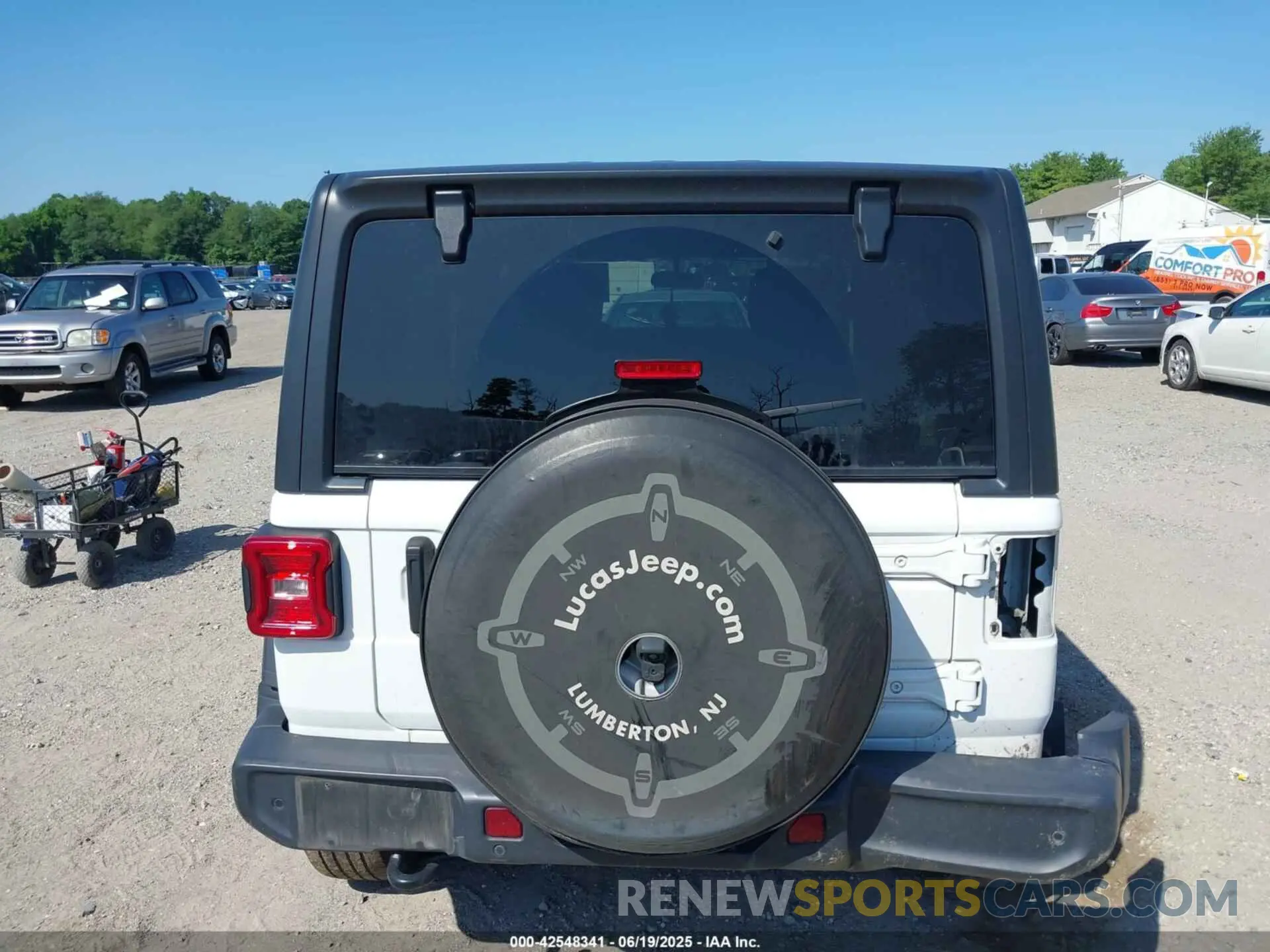 16 Photograph of a damaged car 1C4HJXDG2MW540369 JEEP WRANGLER UNLIMITED 2021